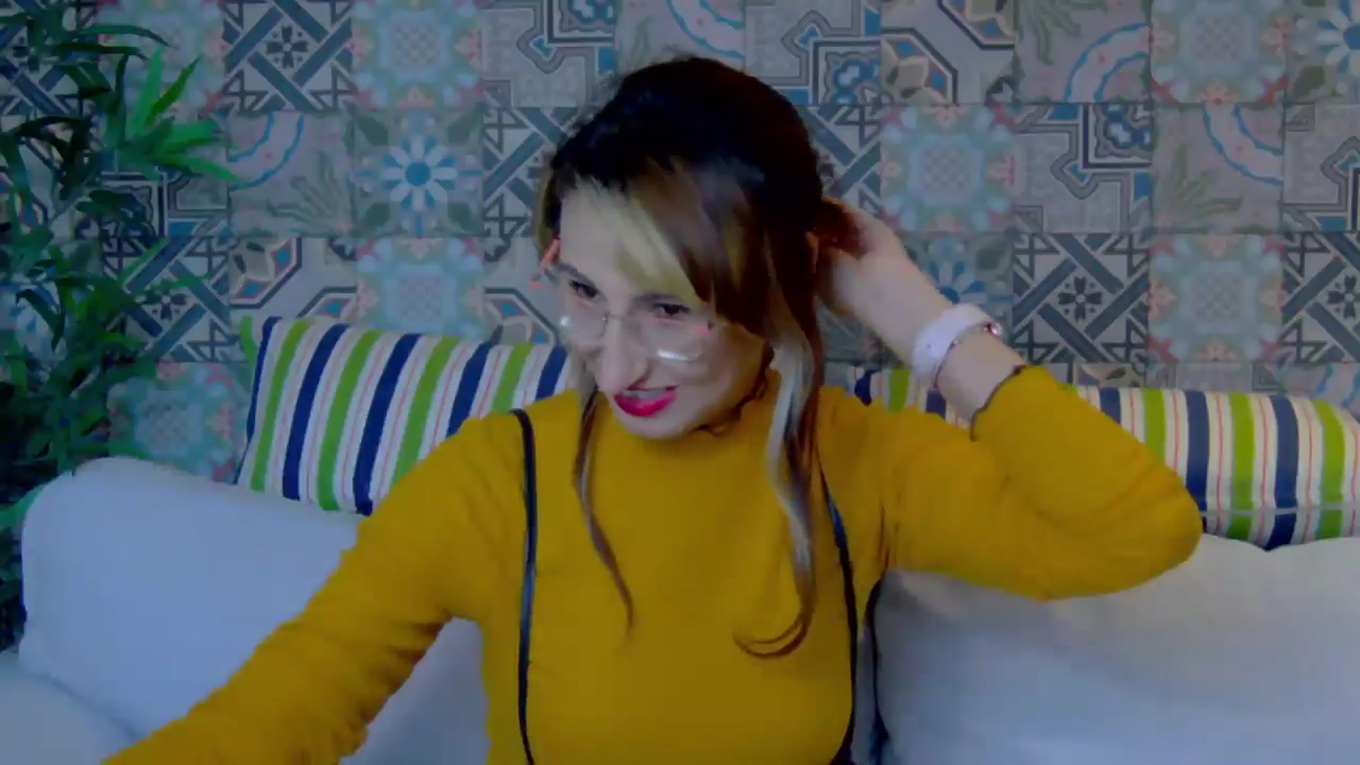 Gallery image thumbnail from LysAddiction's myfreecams stream on, 02/16/2025, 17:01 image 15 of 20