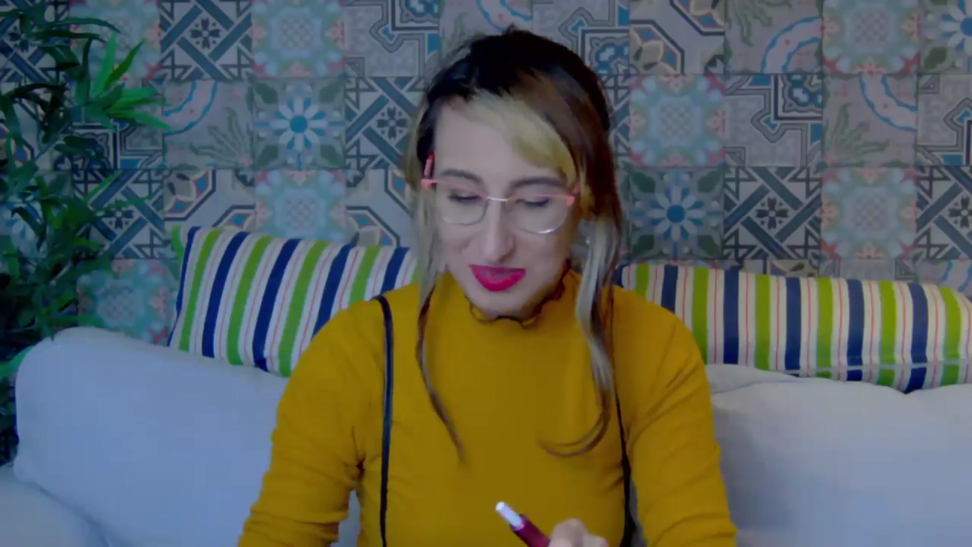 Gallery image thumbnail from LysAddiction's myfreecams stream on, 02/16/2025, 17:01 image 14 of 20