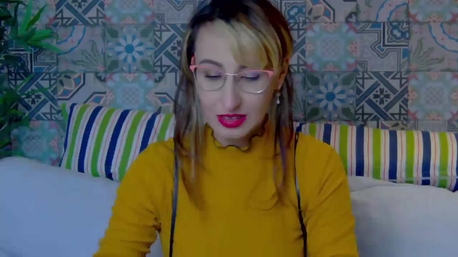 Gallery image thumbnail from LysAddiction's myfreecams stream on, 02/16/2025, 17:01 image 4 of 20