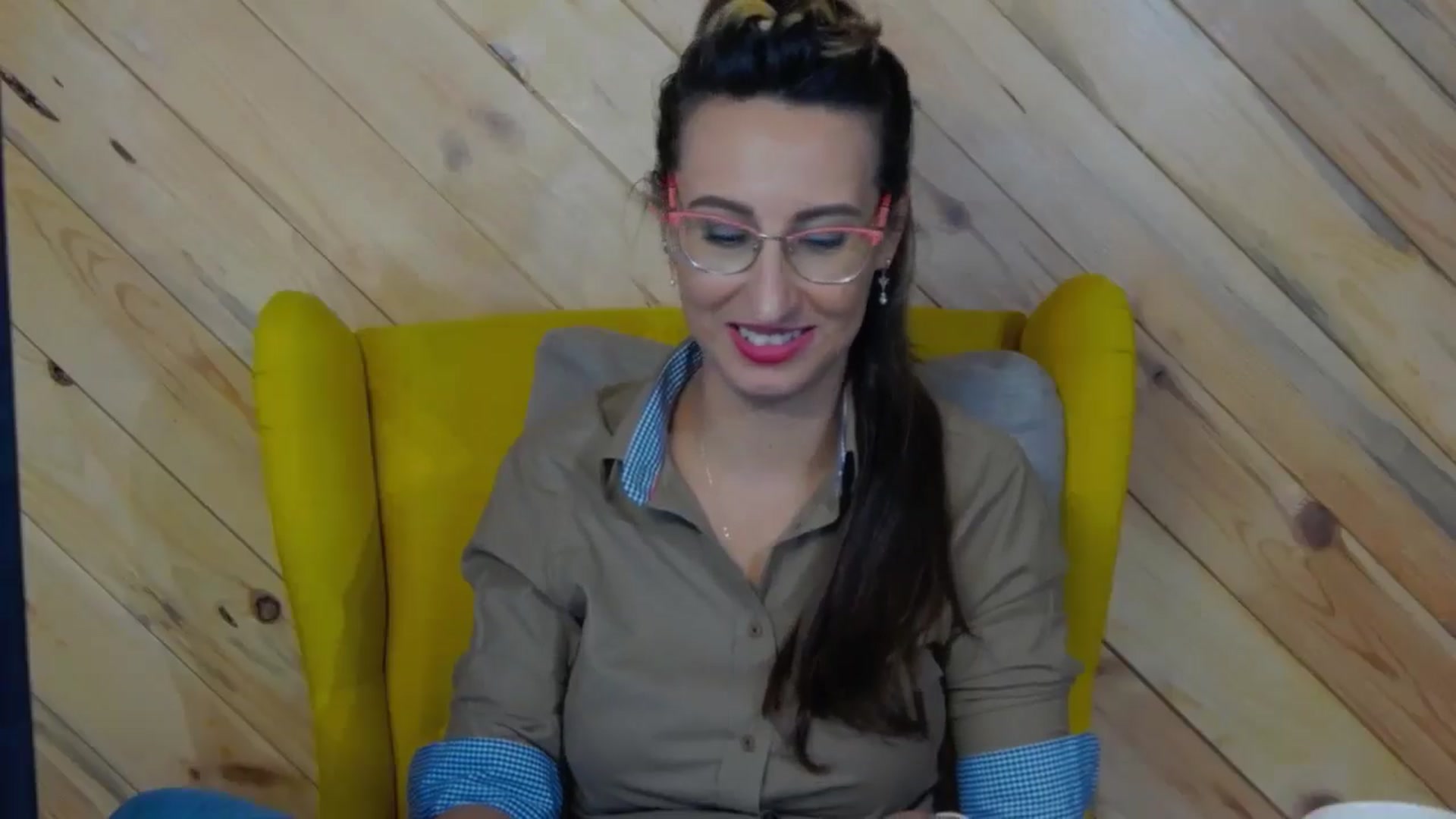 Gallery image thumbnail from LysAddiction's myfreecams stream on, 02/18/2025, 20:02 image 13 of 20