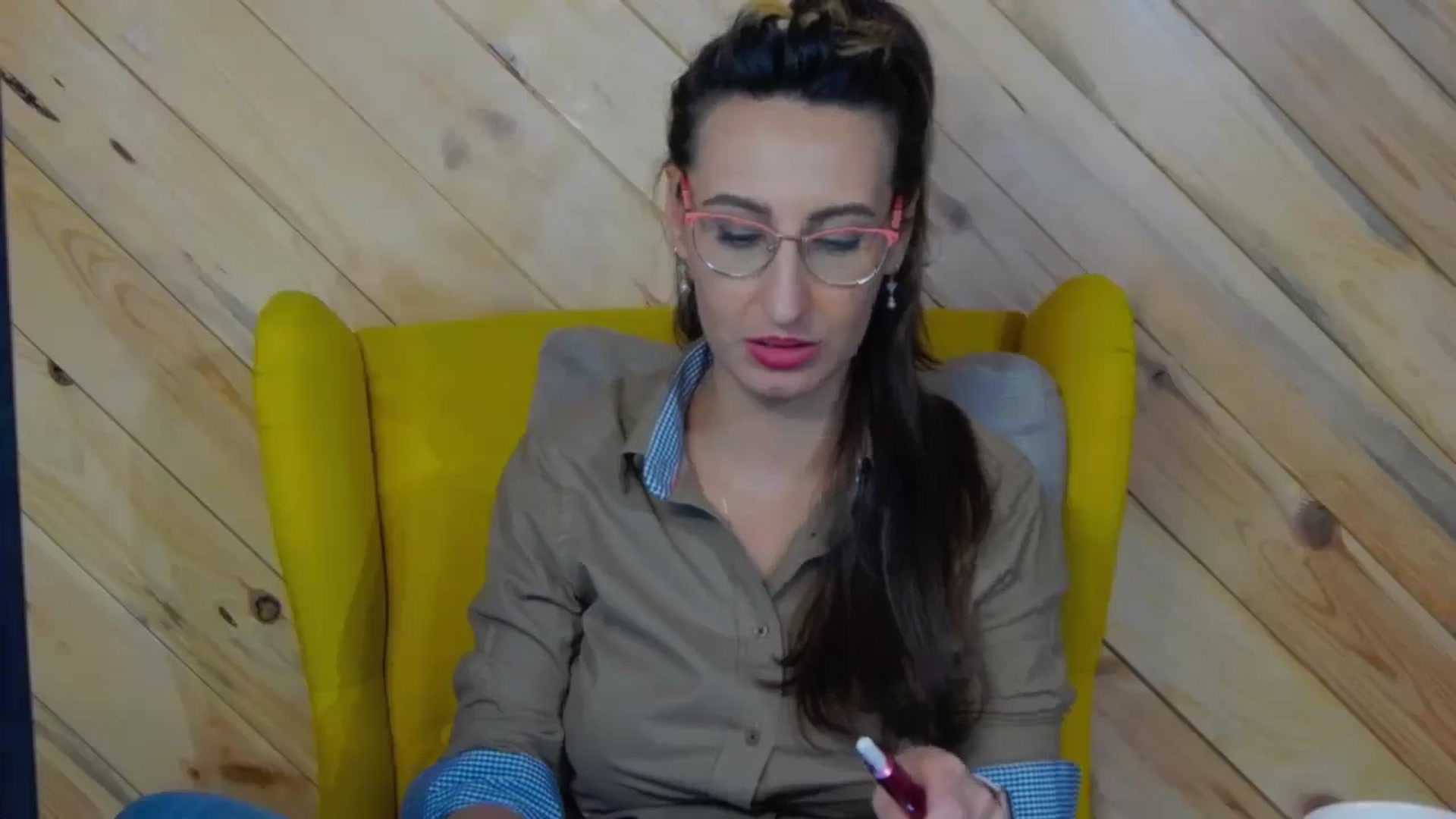 Gallery image thumbnail from LysAddiction's myfreecams stream on, 02/18/2025, 20:02 image 15 of 20
