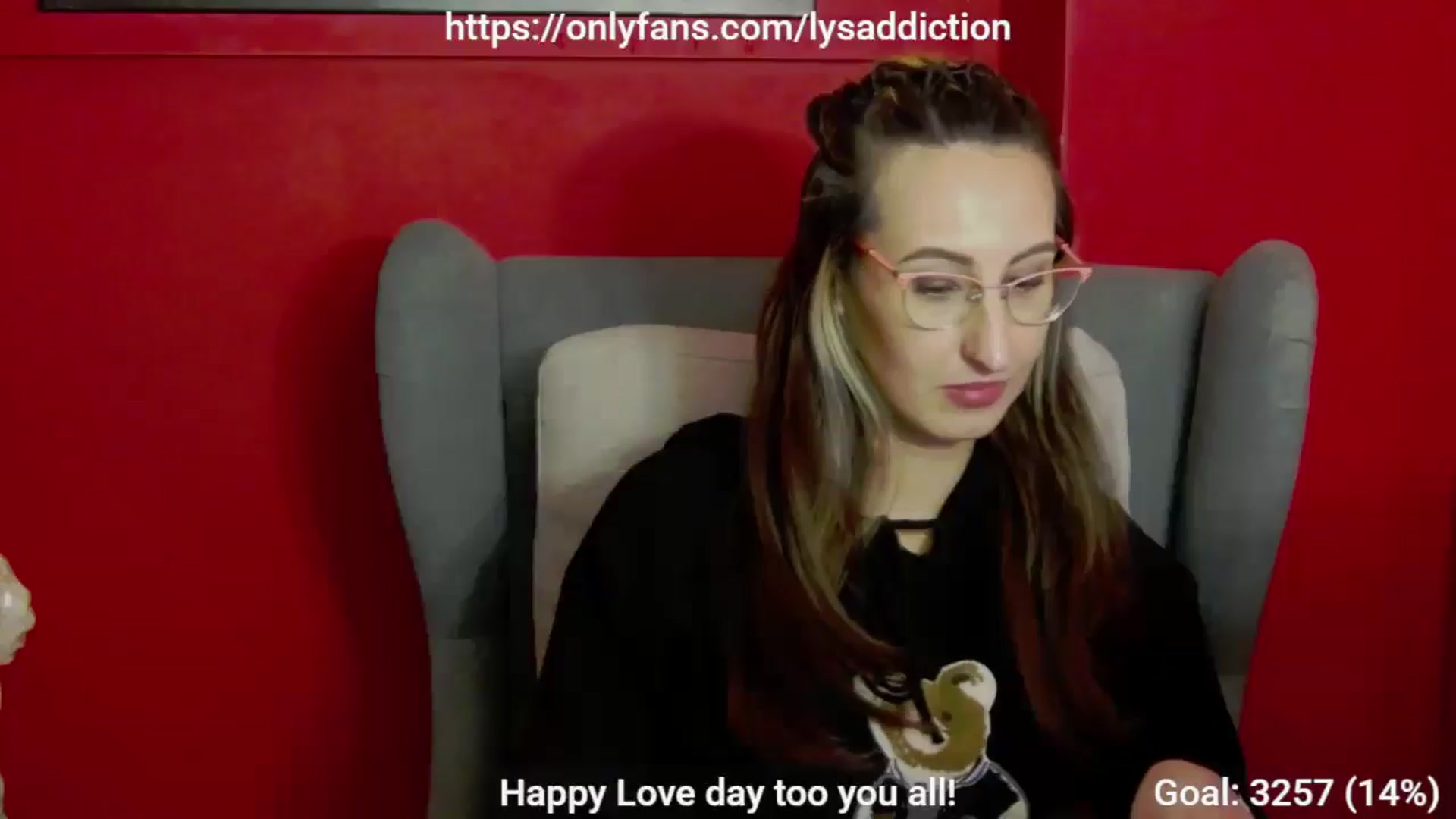 Gallery image thumbnail from LysAddiction's myfreecams stream on, 02/19/2025, 20:20 image 19 of 20