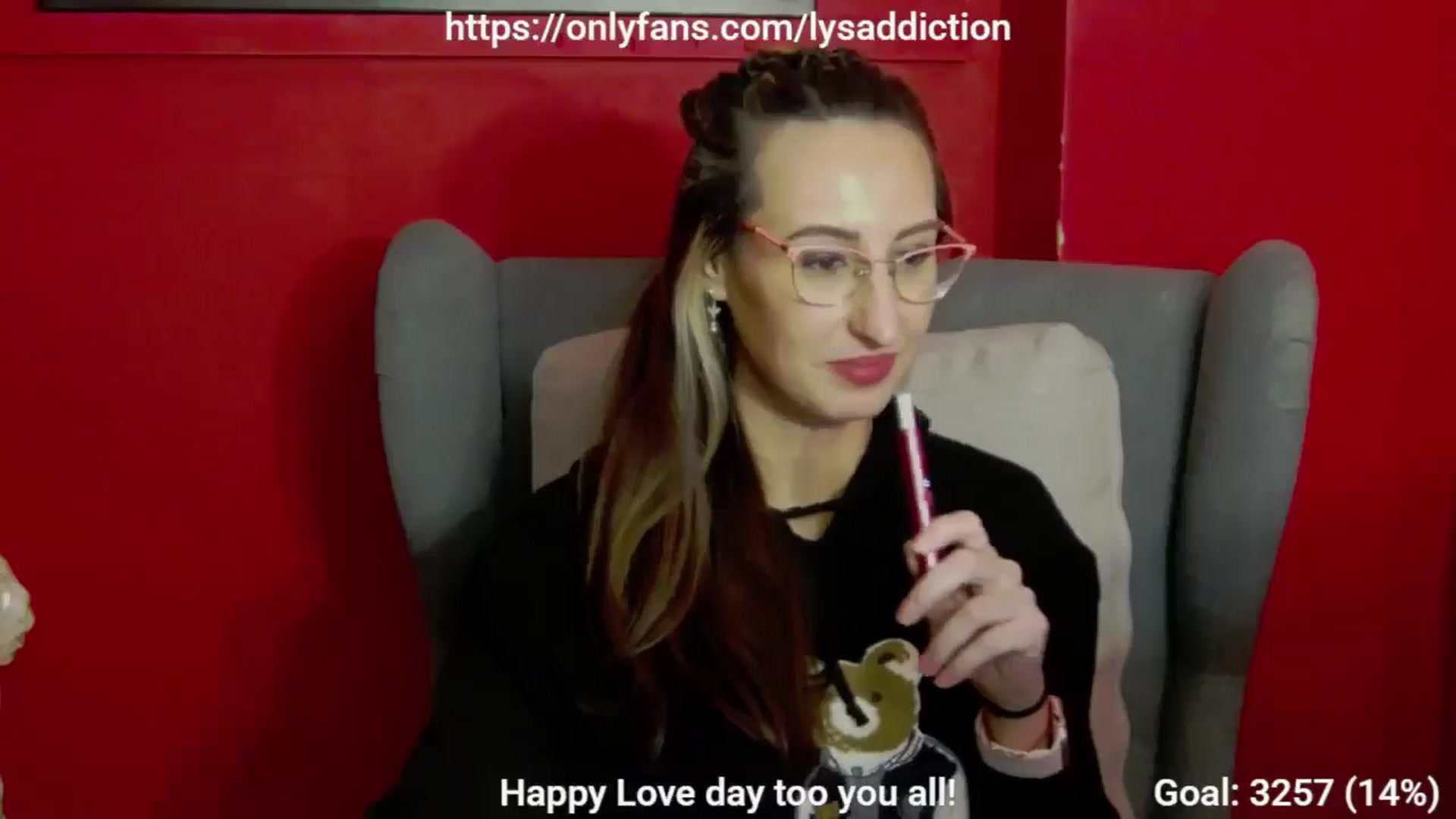 Gallery image thumbnail from LysAddiction's myfreecams stream on, 02/19/2025, 20:20 image 17 of 20