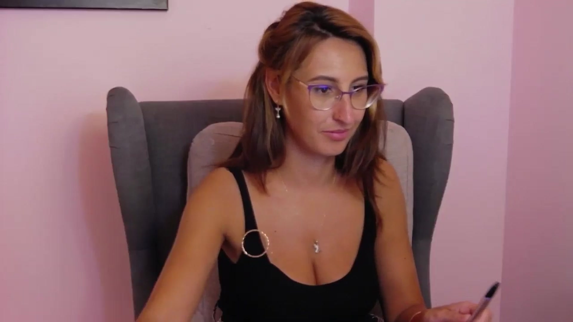 Gallery image thumbnail from LysAddiction's myfreecams stream on, 05/04/2025, 16:11 image 9 of 20