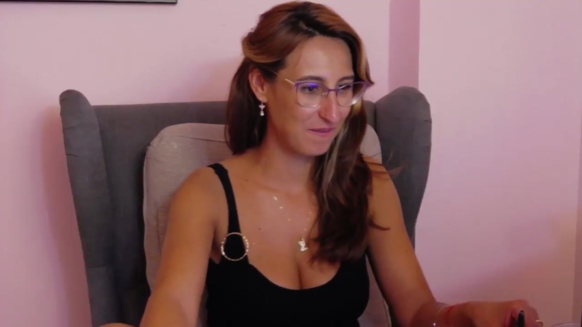 Gallery image thumbnail from LysAddiction's myfreecams stream on, 05/04/2025, 18:29 image 10 of 20