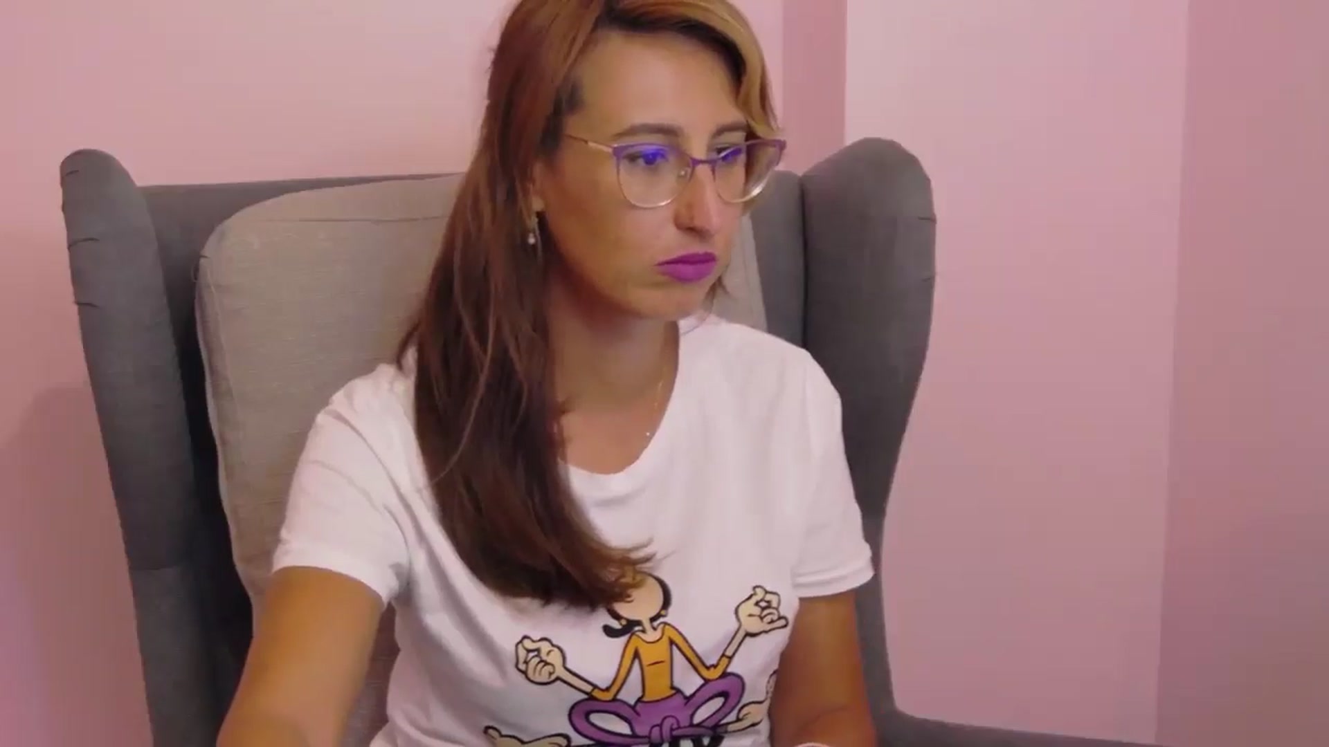 Gallery image thumbnail from LysAddiction's myfreecams stream on, 05/05/2025, 17:00 image 10 of 20