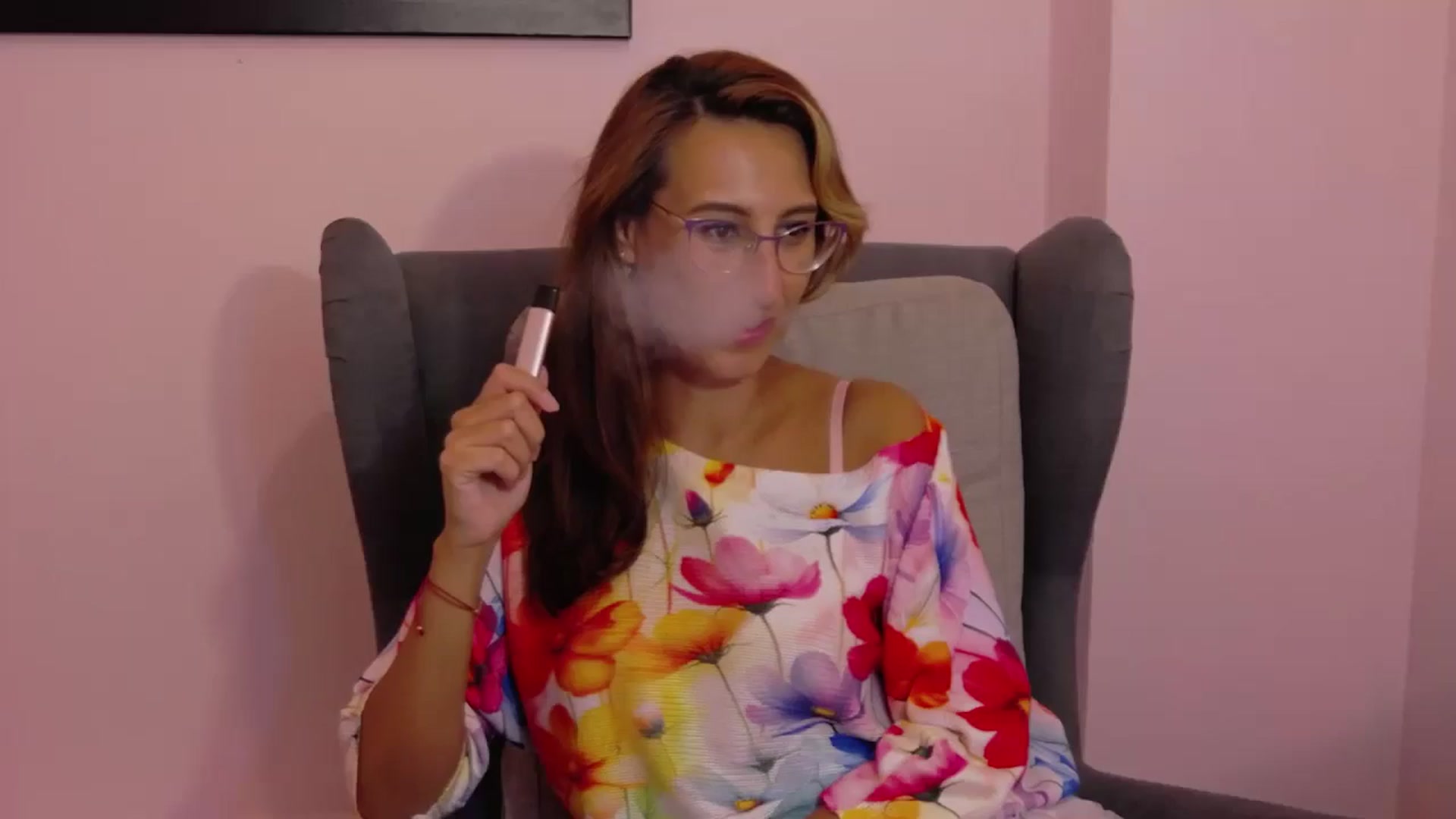 Gallery image thumbnail from LysAddiction's myfreecams stream on, 05/06/2025, 15:26 image 3 of 20