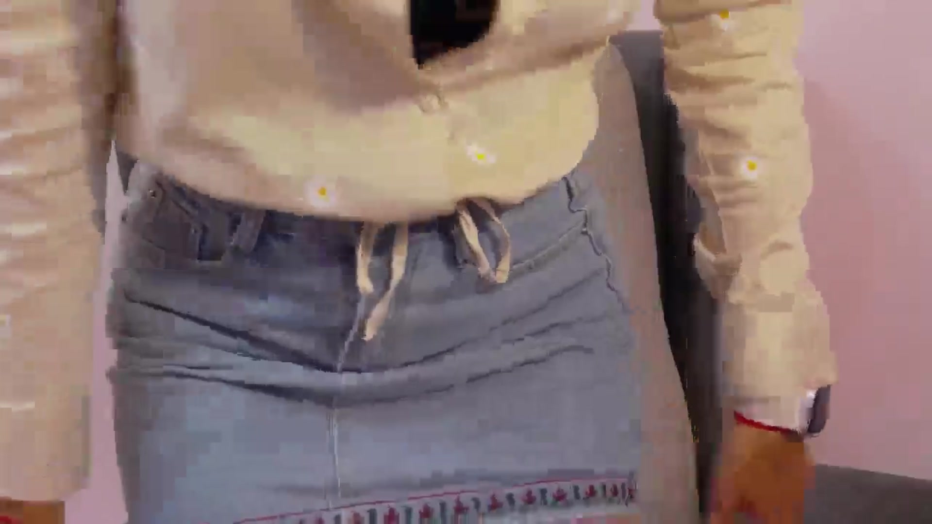 Gallery image thumbnail from LysAddiction's myfreecams stream on, 05/12/2025, 16:25 image 16 of 20