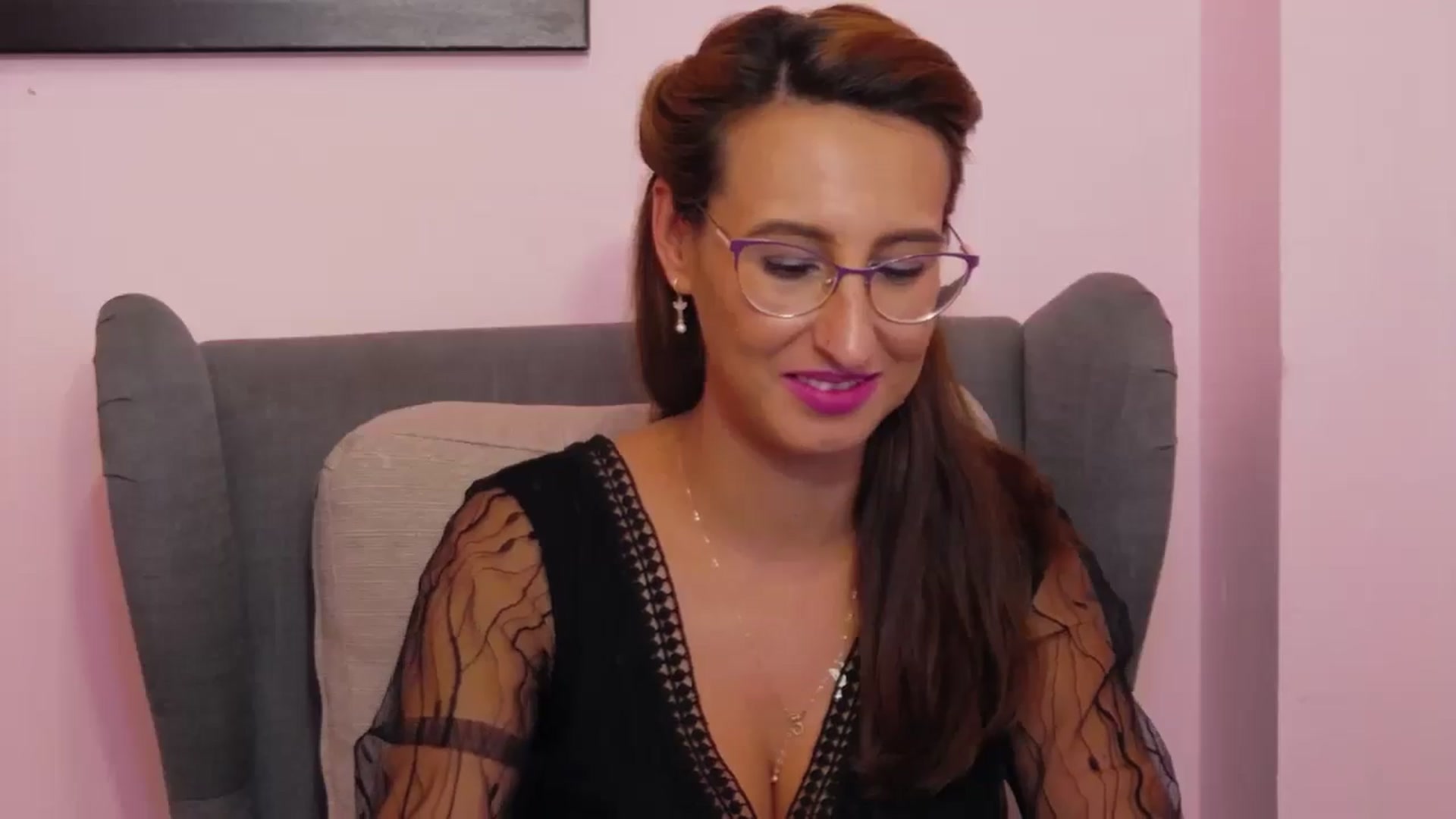 Gallery image thumbnail from LysAddiction's myfreecams stream on, 05/16/2025, 19:05 image 6 of 20