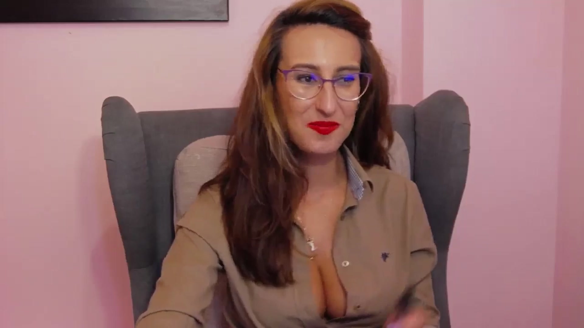 Gallery image thumbnail from LysAddiction's myfreecams stream on, 05/21/2025, 17:40 image 7 of 20