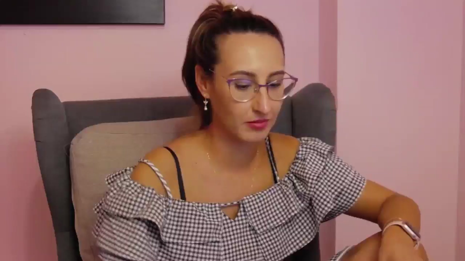 Gallery image thumbnail from LysAddiction's myfreecams stream on, 06/03/2025, 15:23 image 1 of 20