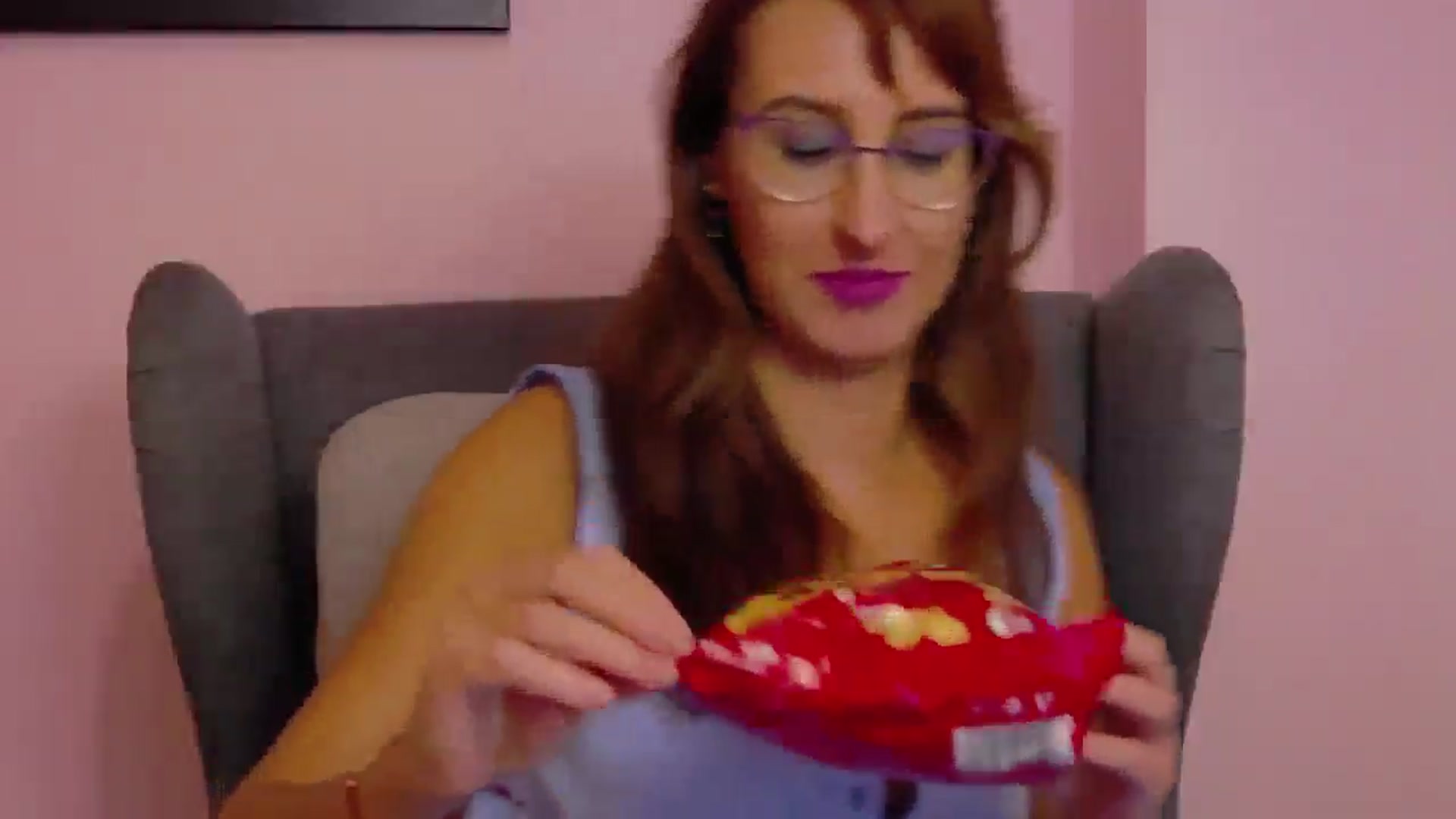 Gallery image thumbnail from LysAddiction's myfreecams stream on, 06/16/2025, 16:28 image 18 of 20