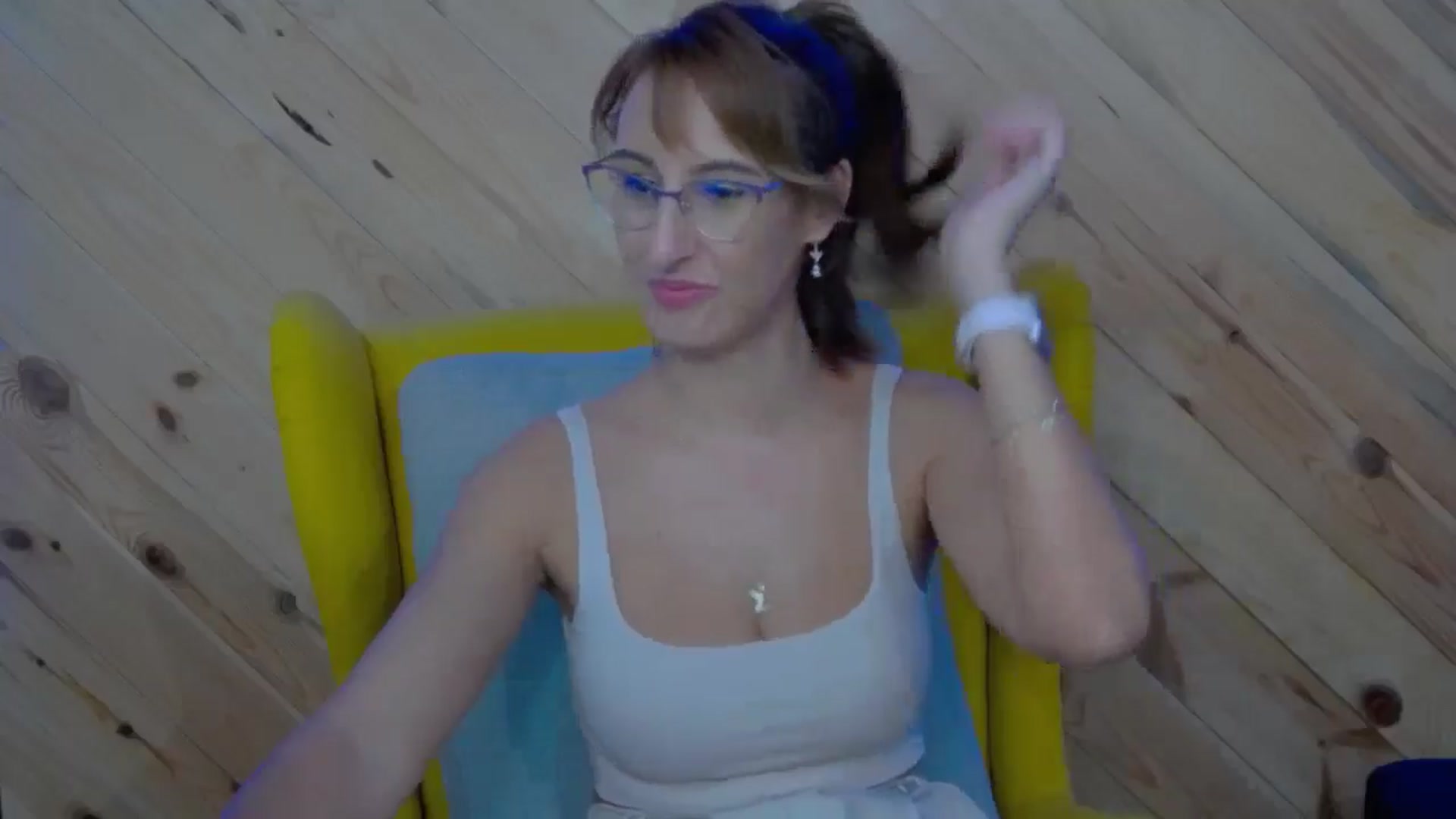 Gallery image thumbnail from LysAddiction's myfreecams stream on, 07/07/2025, 17:38 image 15 of 20