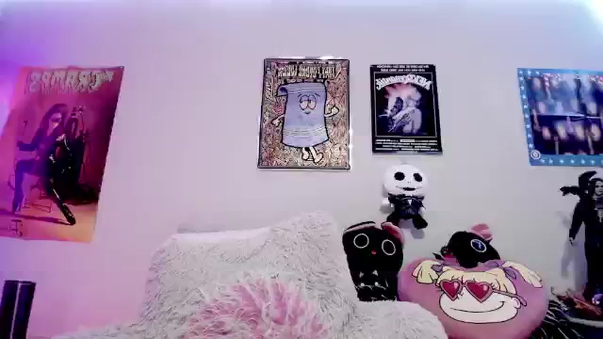 Gallery image thumbnail from Lysergia's myfreecams stream on, 04/18/2024, 16:56 image 15 of 20