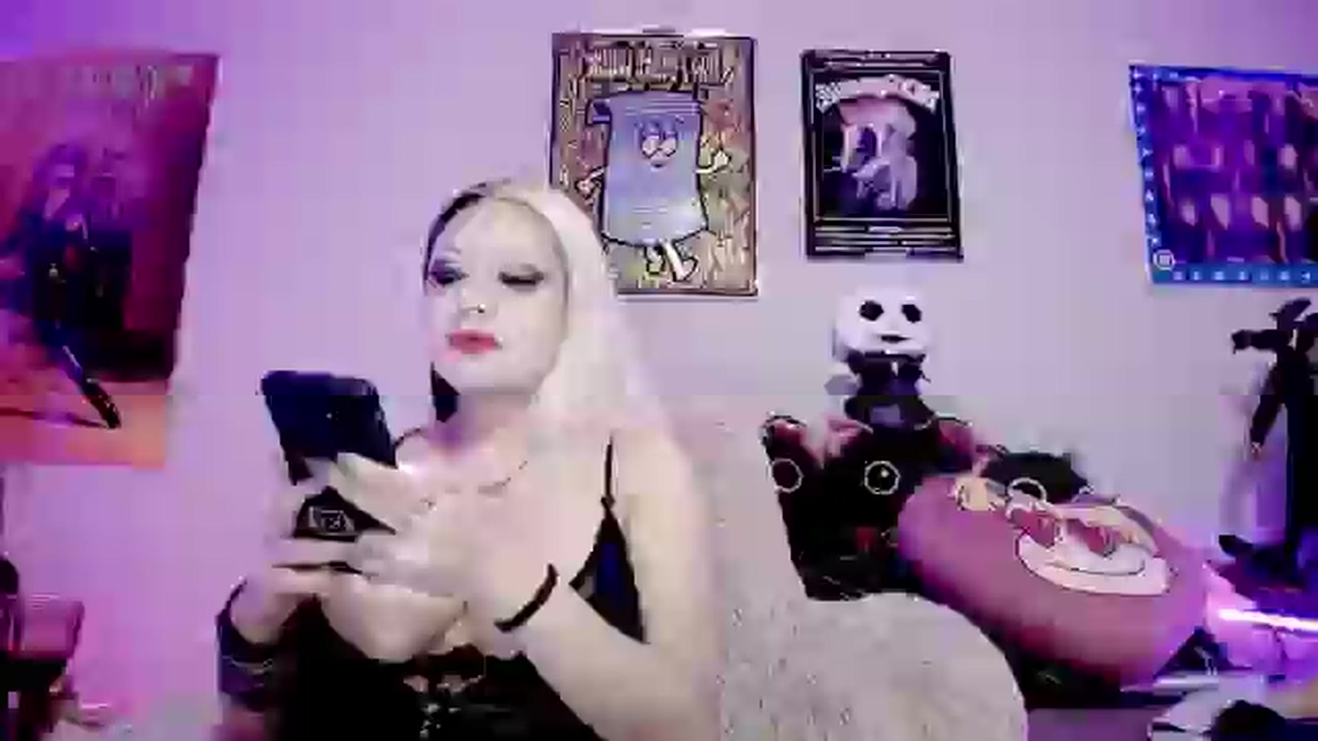 Gallery image thumbnail from Lysergia's myfreecams stream on, 05/17/2024, 22:44 image 11 of 20