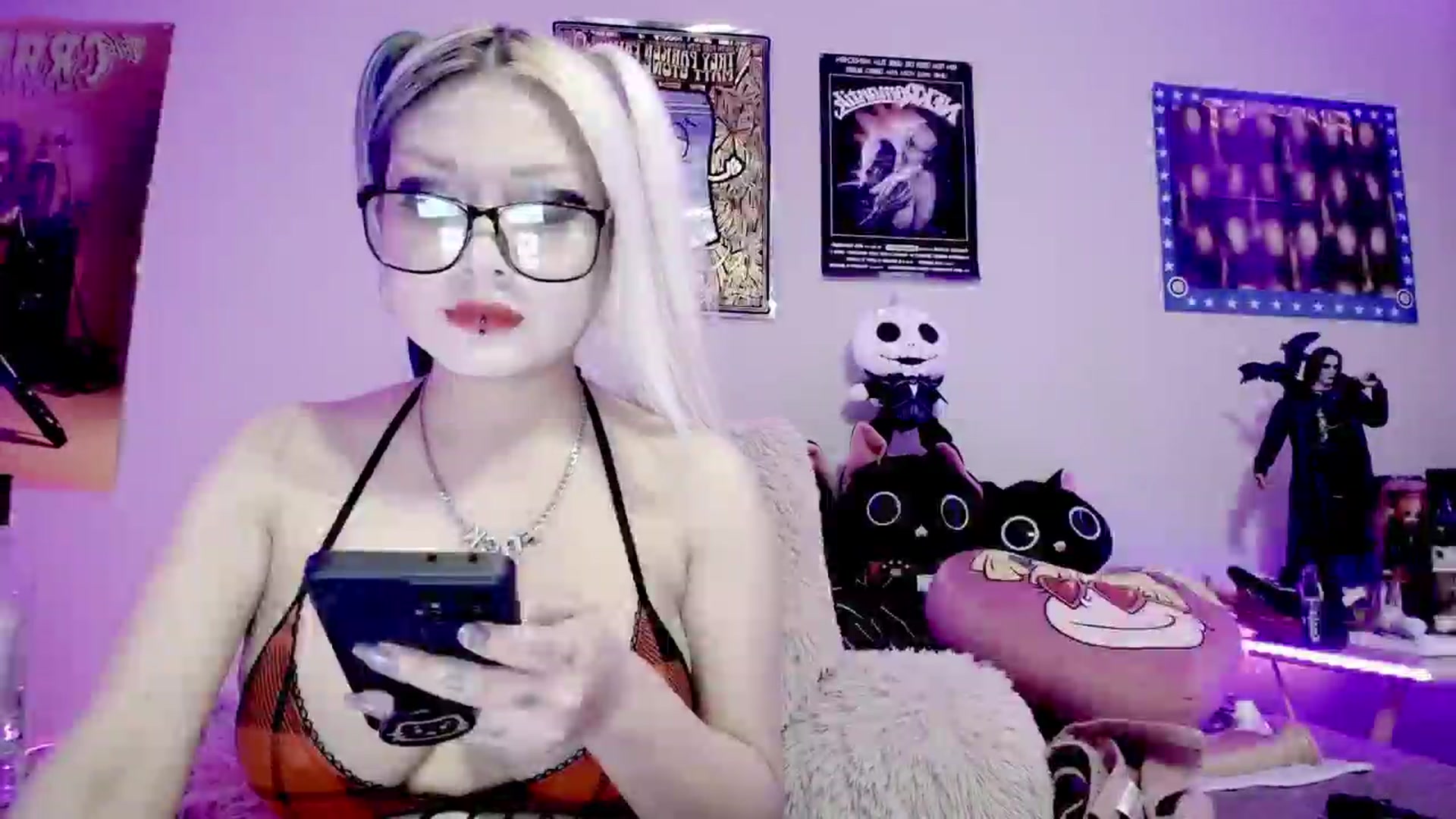 Gallery image thumbnail from Lysergia's myfreecams stream on, 06/12/2024, 20:14 image 8 of 20