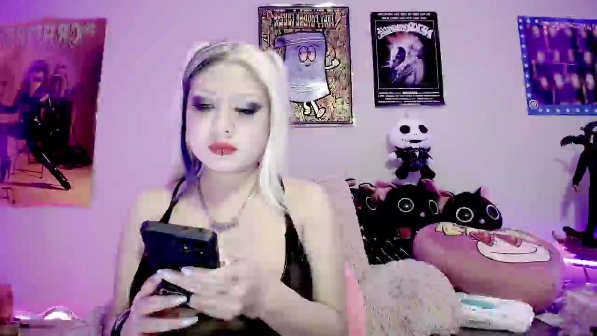 Gallery image thumbnail from Lysergia's myfreecams stream on, 07/05/2024, 06:17 image 20 of 20