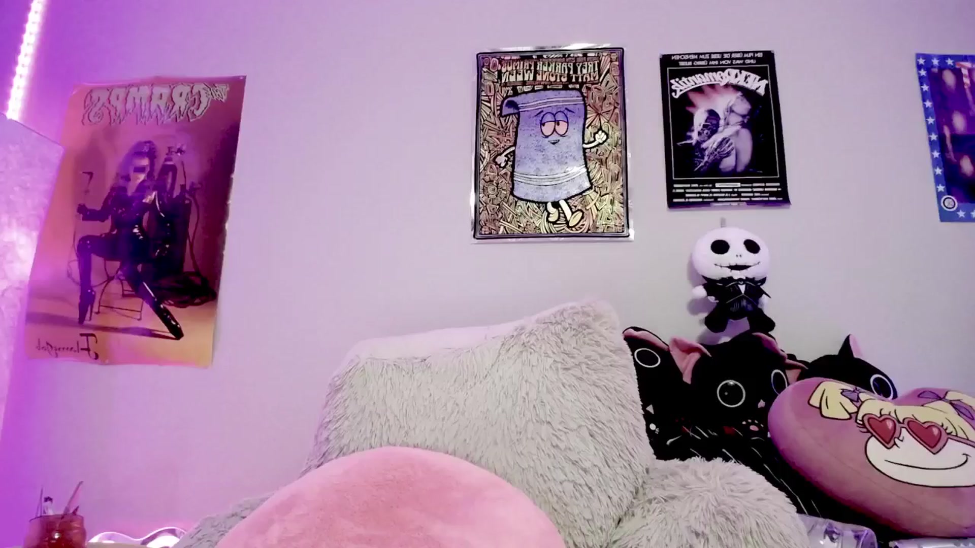 Gallery image thumbnail from Lysergia's myfreecams stream on, 07/16/2024, 23:53 image 5 of 20