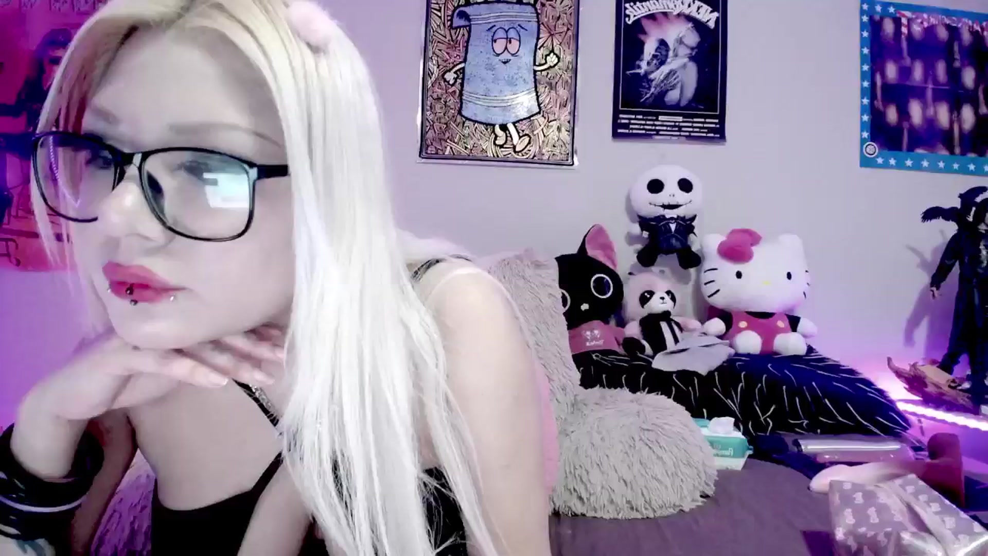 Gallery image thumbnail from Lysergia's myfreecams stream on, 01/10/2025, 22:18 image 13 of 20