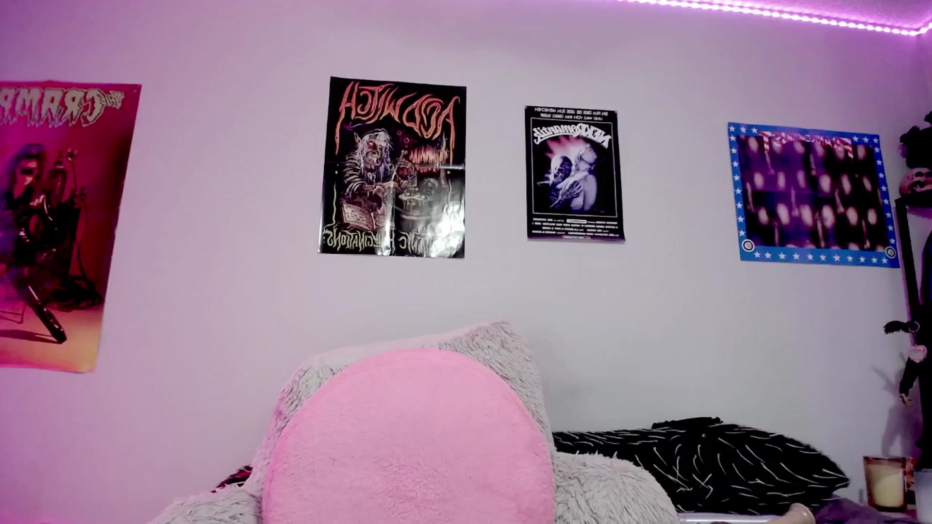 Gallery image thumbnail from Lysergia's myfreecams stream on, 09/26/2025, 22:20 image 16 of 20