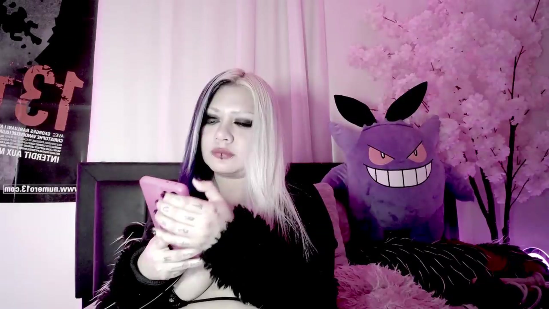 Gallery image thumbnail from Lysergia's myfreecams stream on, 07/22/2026, 22:59 image 13 of 20