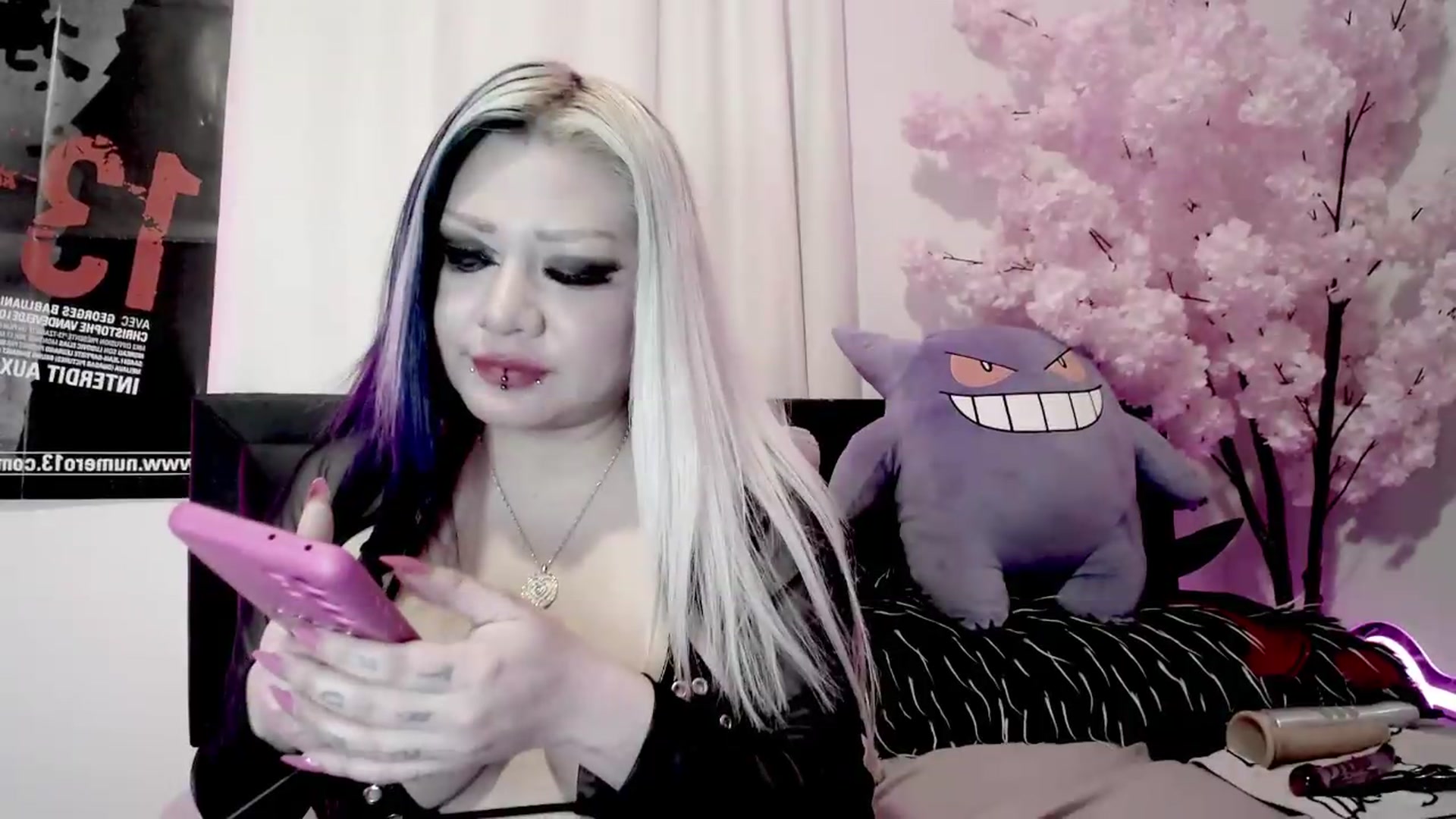 Gallery image thumbnail from Lysergia's myfreecams stream on, 07/28/2026, 23:40 image 10 of 20
