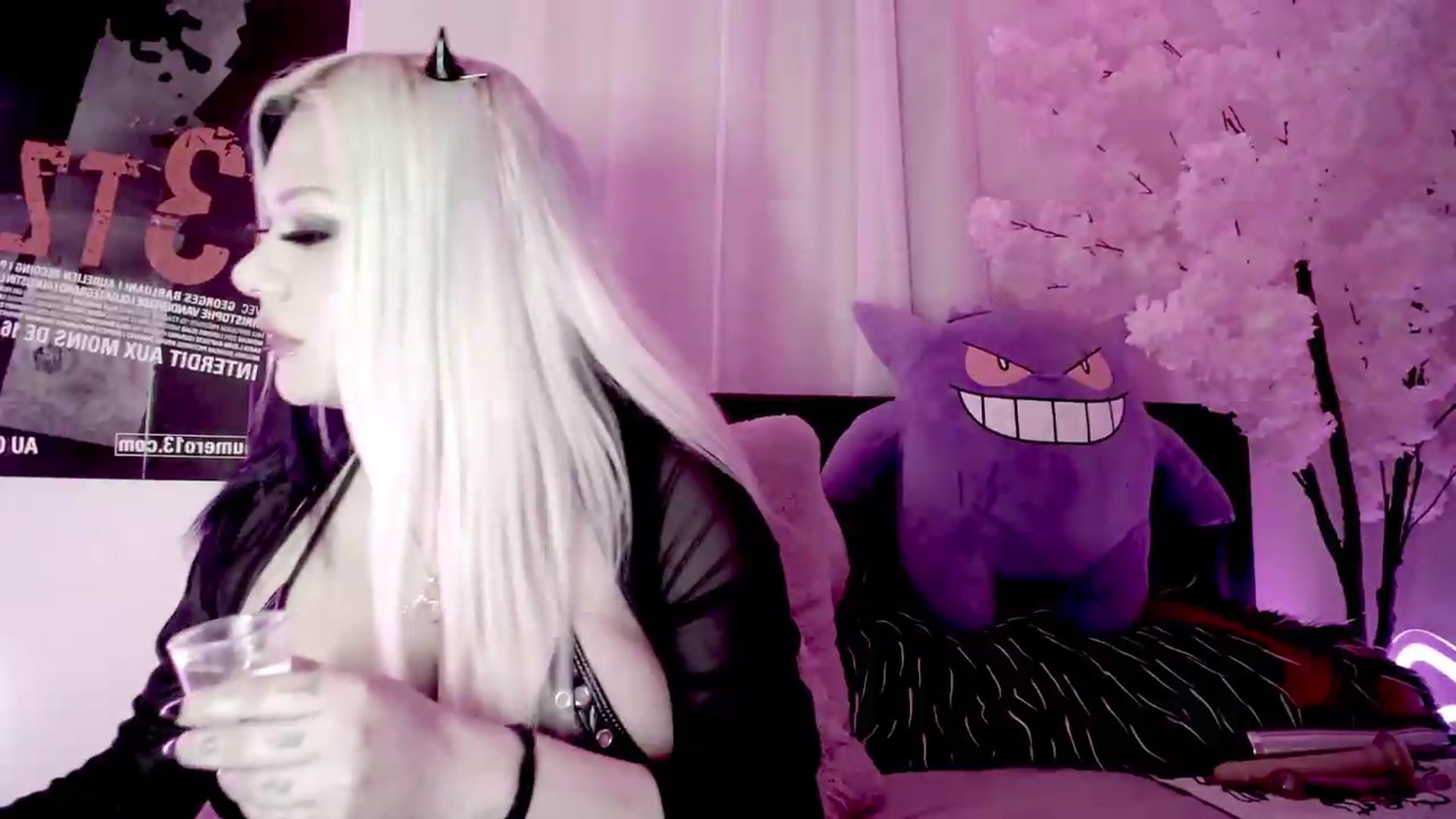 Gallery image thumbnail from Lysergia's myfreecams stream on, 08/08/2026, 15:16 image 18 of 20
