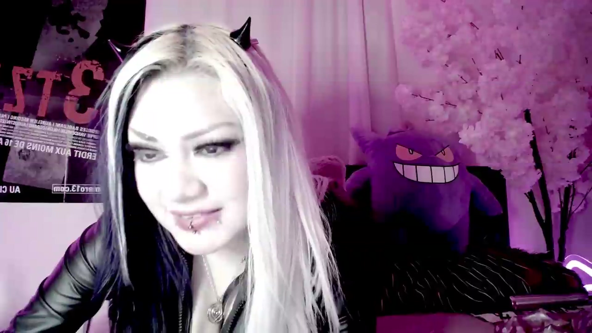 Gallery image thumbnail from Lysergia's myfreecams stream on, 08/08/2026, 16:07 image 16 of 20