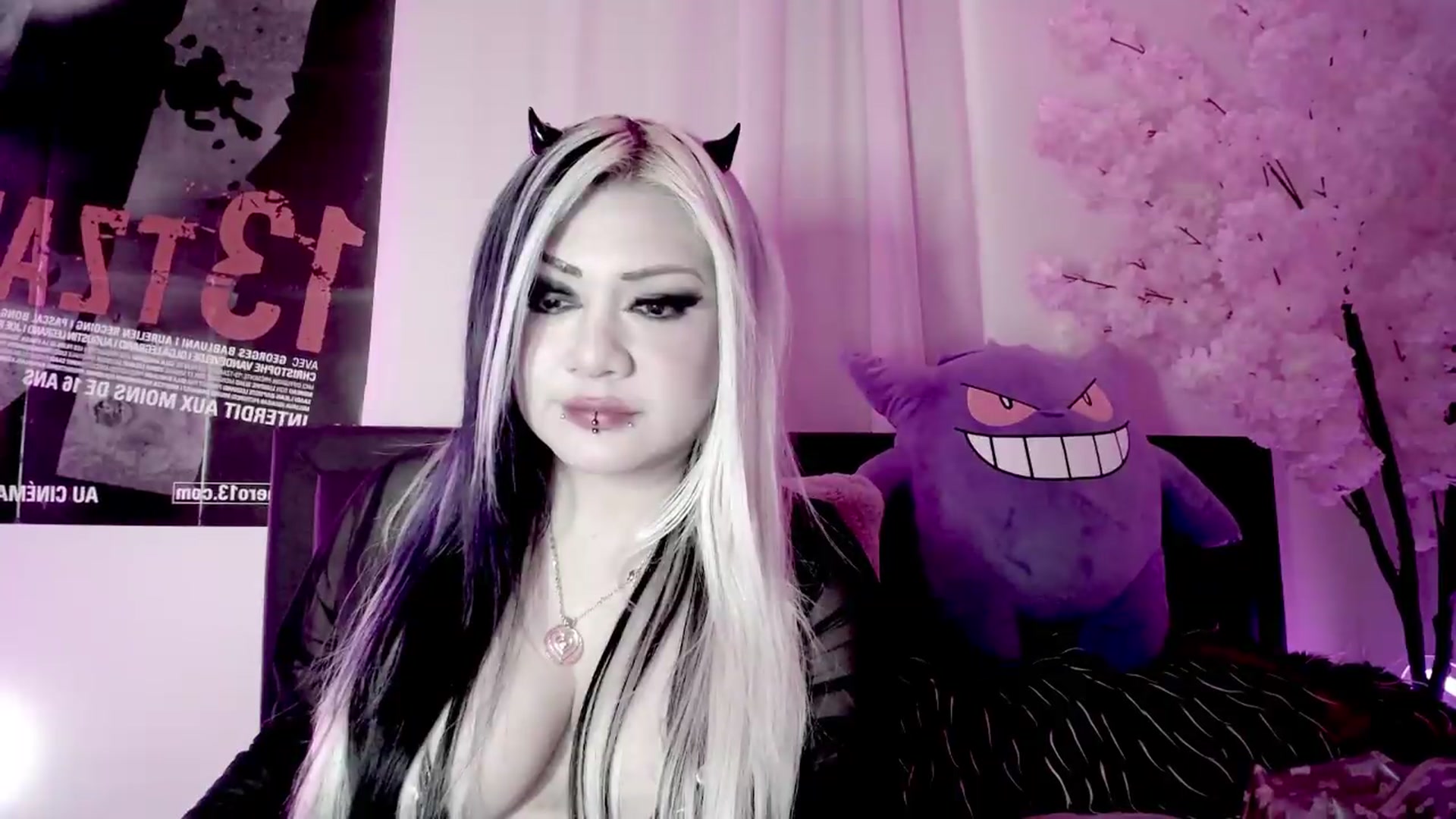 Gallery image thumbnail from Lysergia's myfreecams stream on, 08/08/2026, 23:20 image 15 of 20