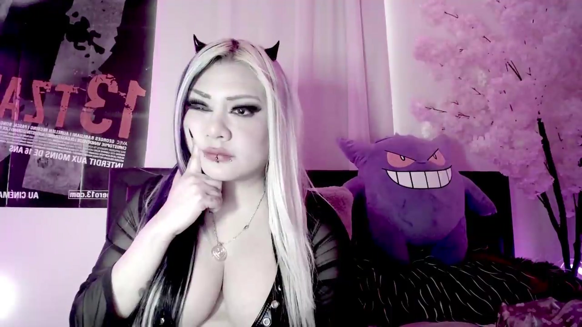 Gallery image thumbnail from Lysergia's myfreecams stream on, 08/08/2026, 23:20 image 16 of 20