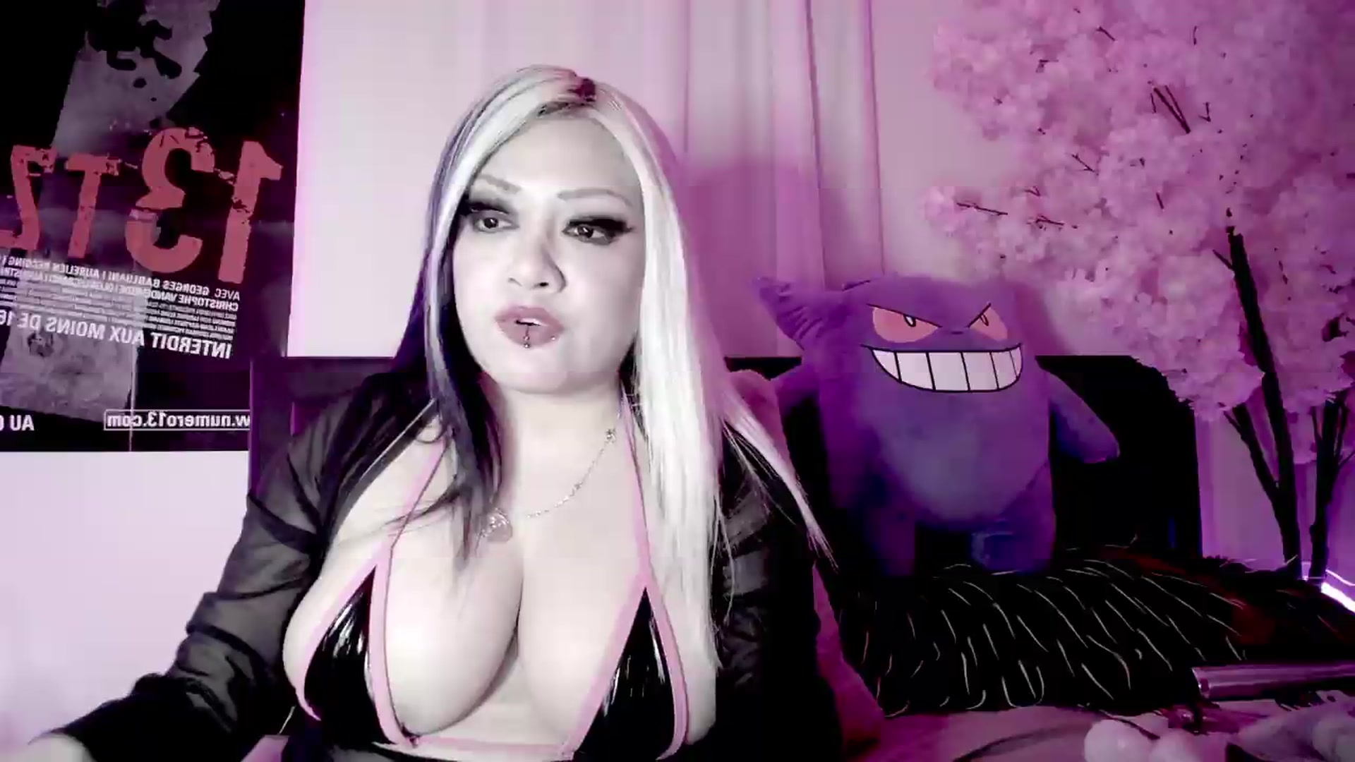 Gallery image thumbnail from Lysergia's myfreecams stream on, 08/10/2026, 24:47 image 13 of 20