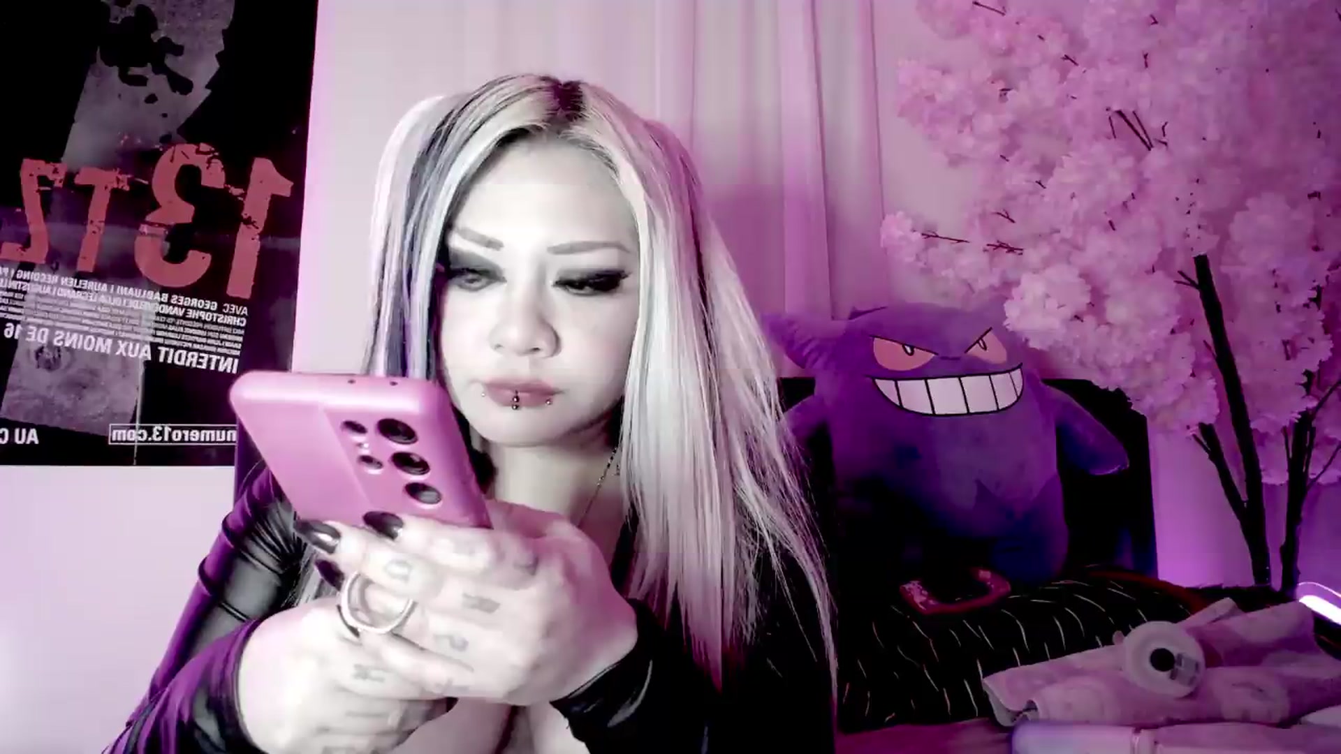 Gallery image thumbnail from Lysergia's myfreecams stream on, 08/21/2026, 03:39 image 20 of 20