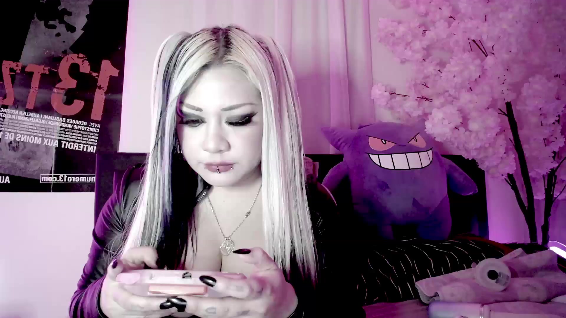 Gallery image thumbnail from Lysergia's myfreecams stream on, 08/21/2026, 03:39 image 14 of 20