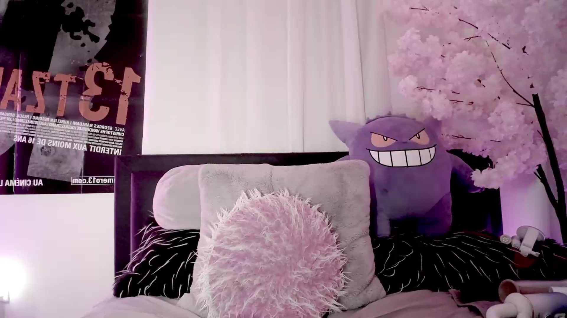 Gallery image thumbnail from Lysergia's myfreecams stream on, 09/04/2026, 20:21 image 12 of 20