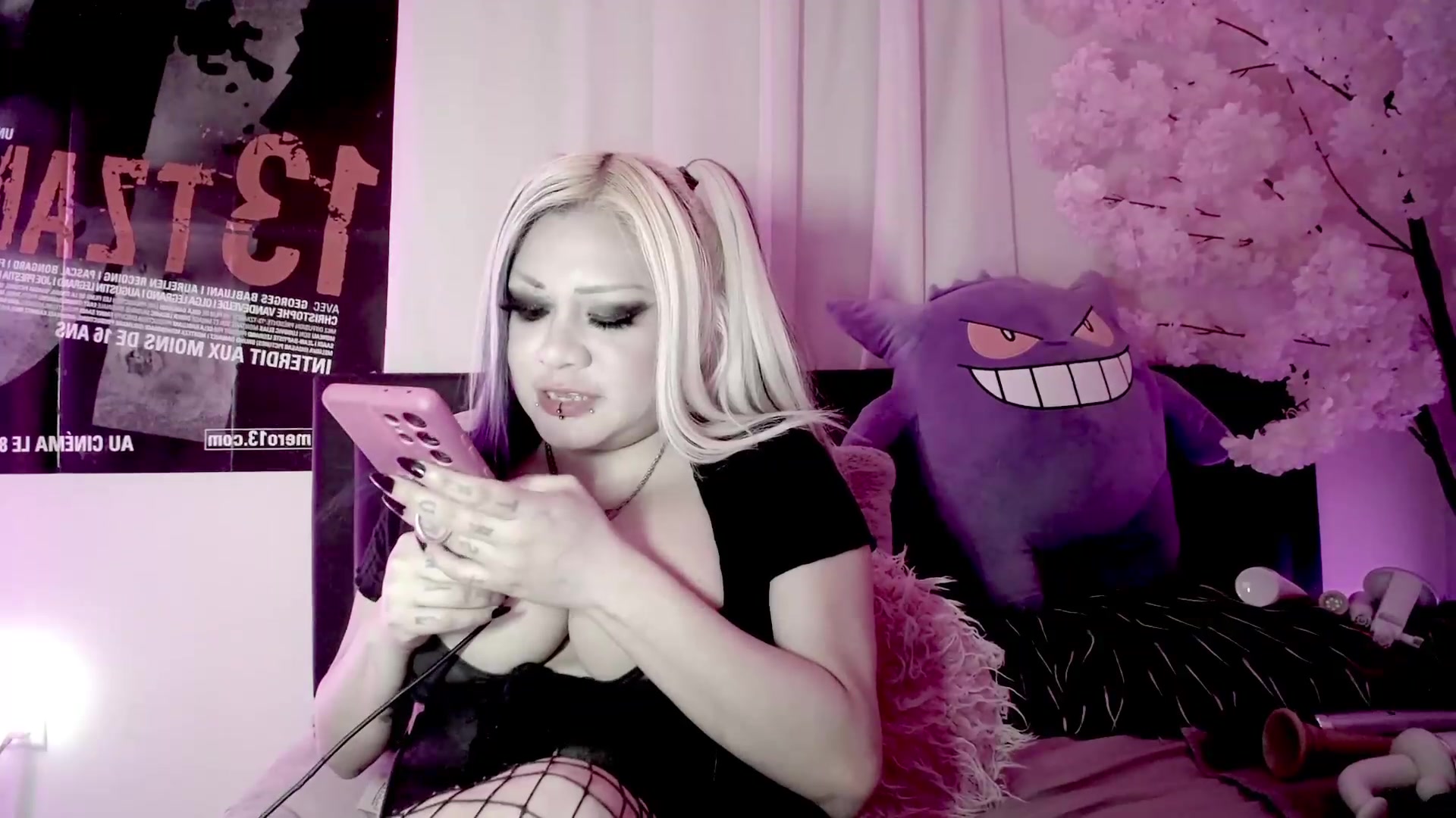 Gallery image thumbnail from Lysergia's myfreecams stream on, 09/05/2026, 05:59 image 17 of 20
