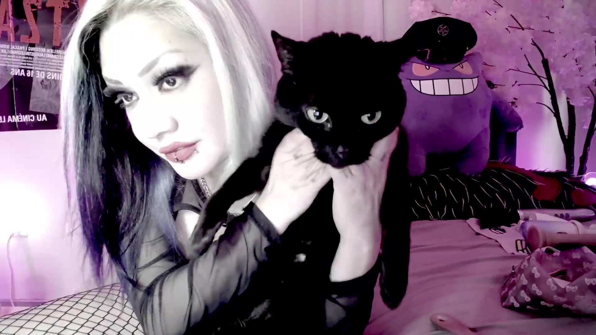 Gallery image thumbnail from Lysergia's myfreecams stream on, 09/22/2026, 20:23 image 16 of 20