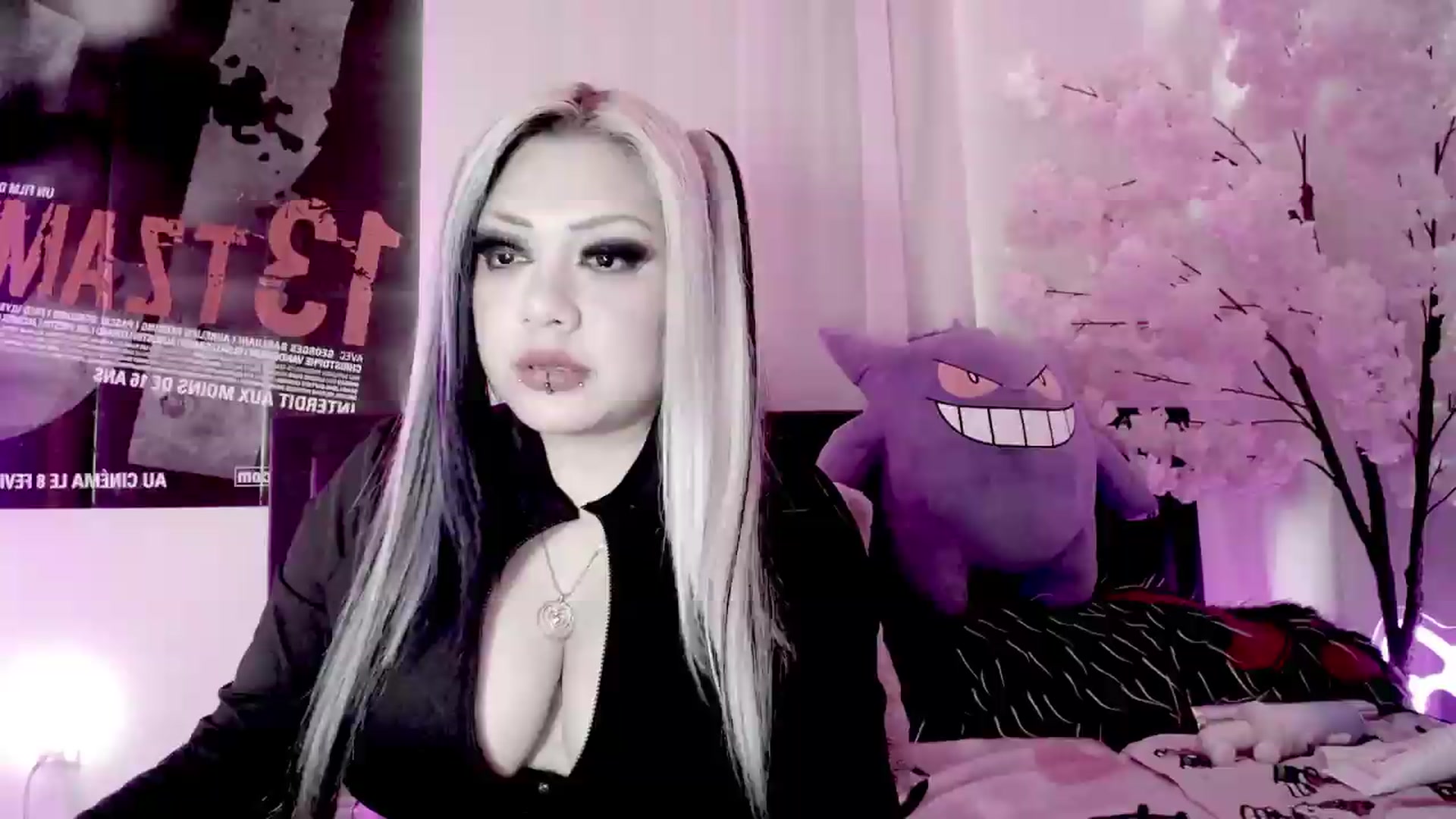 Gallery image thumbnail from Lysergia's myfreecams stream on, 09/25/2026, 20:37 image 18 of 20