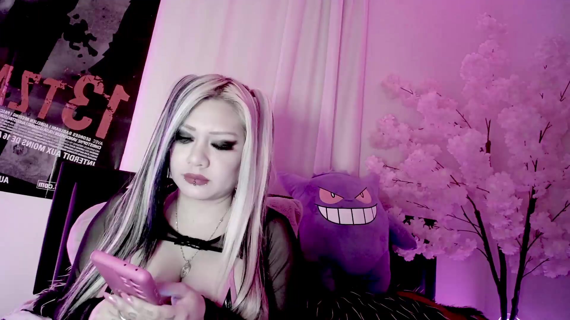 Gallery image thumbnail from Lysergia's myfreecams stream on, 09/26/2026, 07:17 image 16 of 20