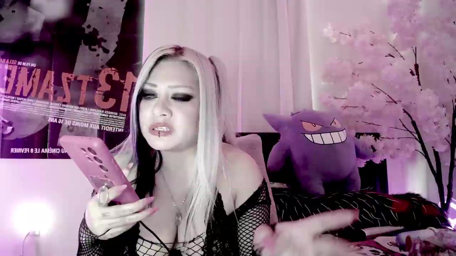Gallery image thumbnail from Lysergia's myfreecams stream on, 10/02/2026, 22:04 image 19 of 20