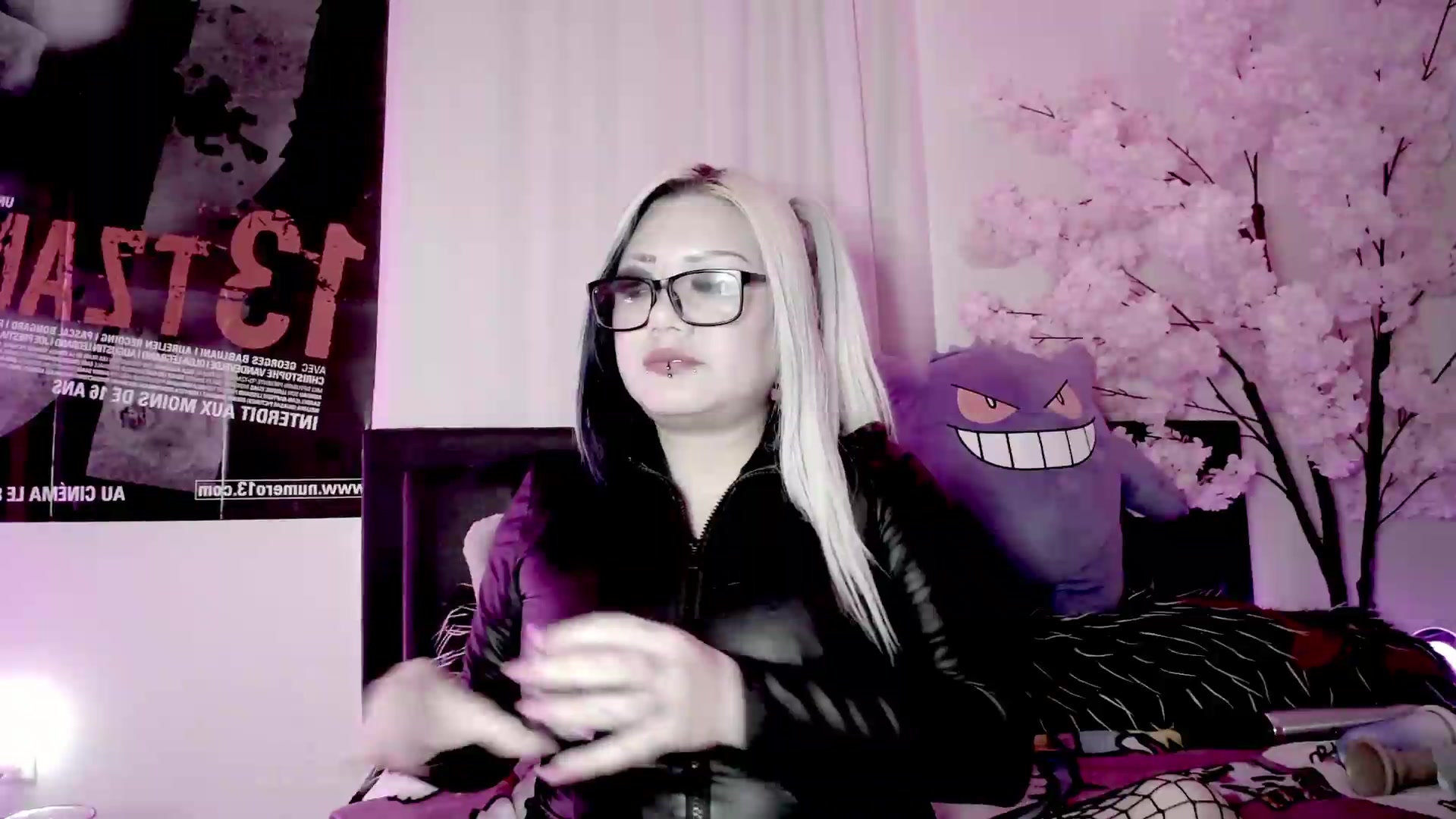 Gallery image thumbnail from Lysergia's myfreecams stream on, 10/03/2026, 20:09 image 19 of 20