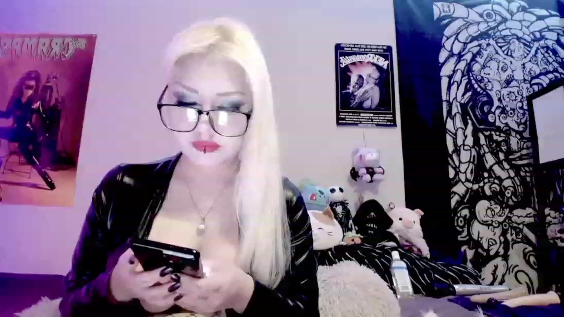 Gallery image thumbnail from Lysergia_'s myfreecams stream on, 09/18/2023, 22:26 image 7 of 20