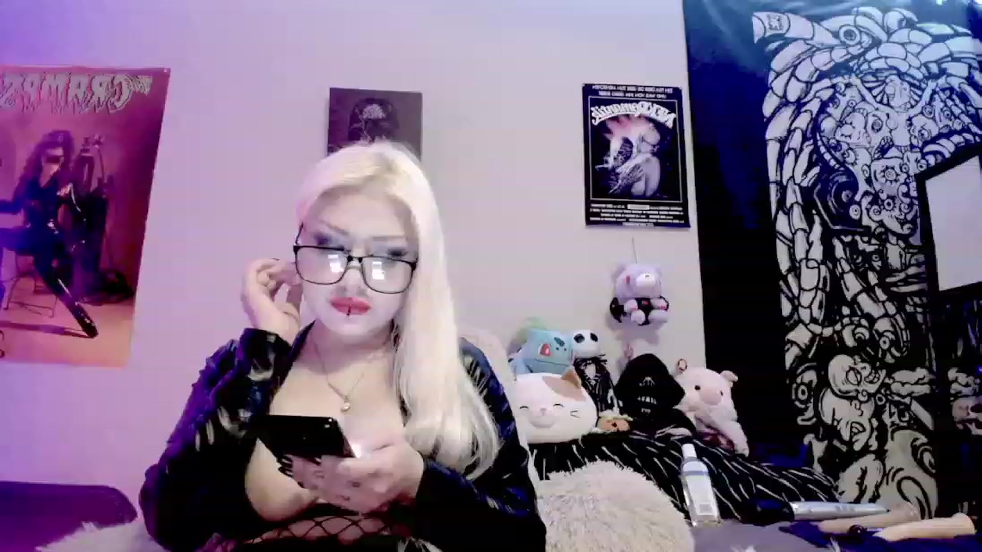 Gallery image thumbnail from Lysergia_'s myfreecams stream on, 09/18/2023, 22:26 image 9 of 20