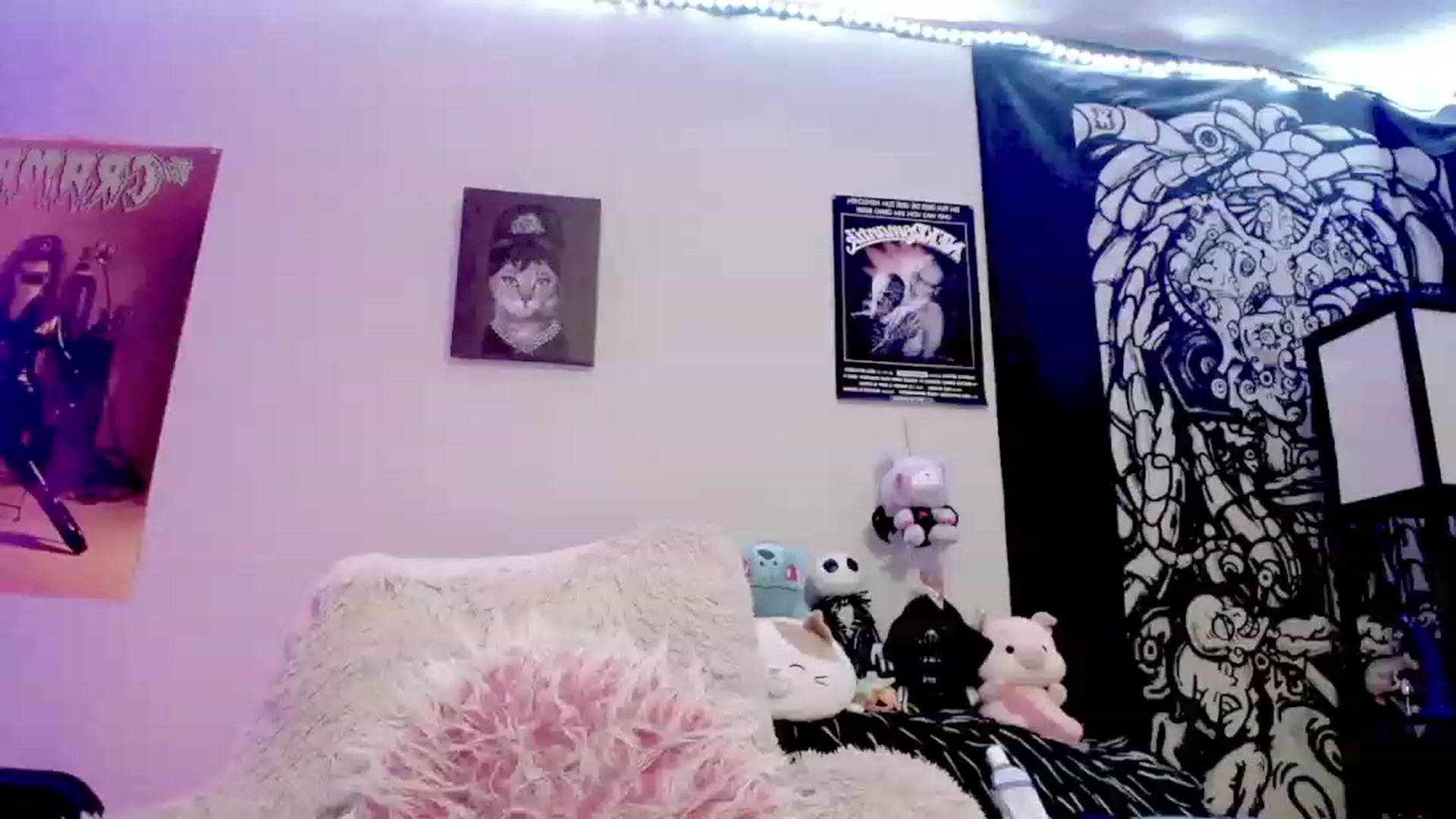 Gallery image thumbnail from Lysergia_'s myfreecams stream on, 09/19/2023, 23:34 image 16 of 20