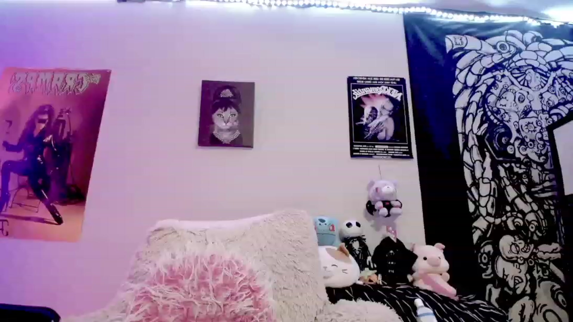 Gallery image thumbnail from Lysergia_'s myfreecams stream on, 09/20/2023, 24:13 image 10 of 20