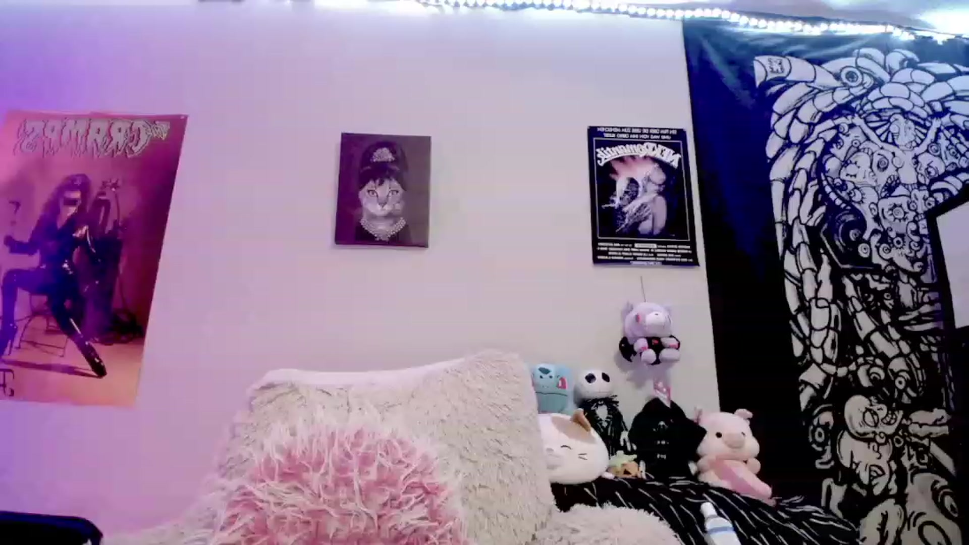 Gallery image thumbnail from Lysergia_'s myfreecams stream on, 09/20/2023, 24:13 image 5 of 20