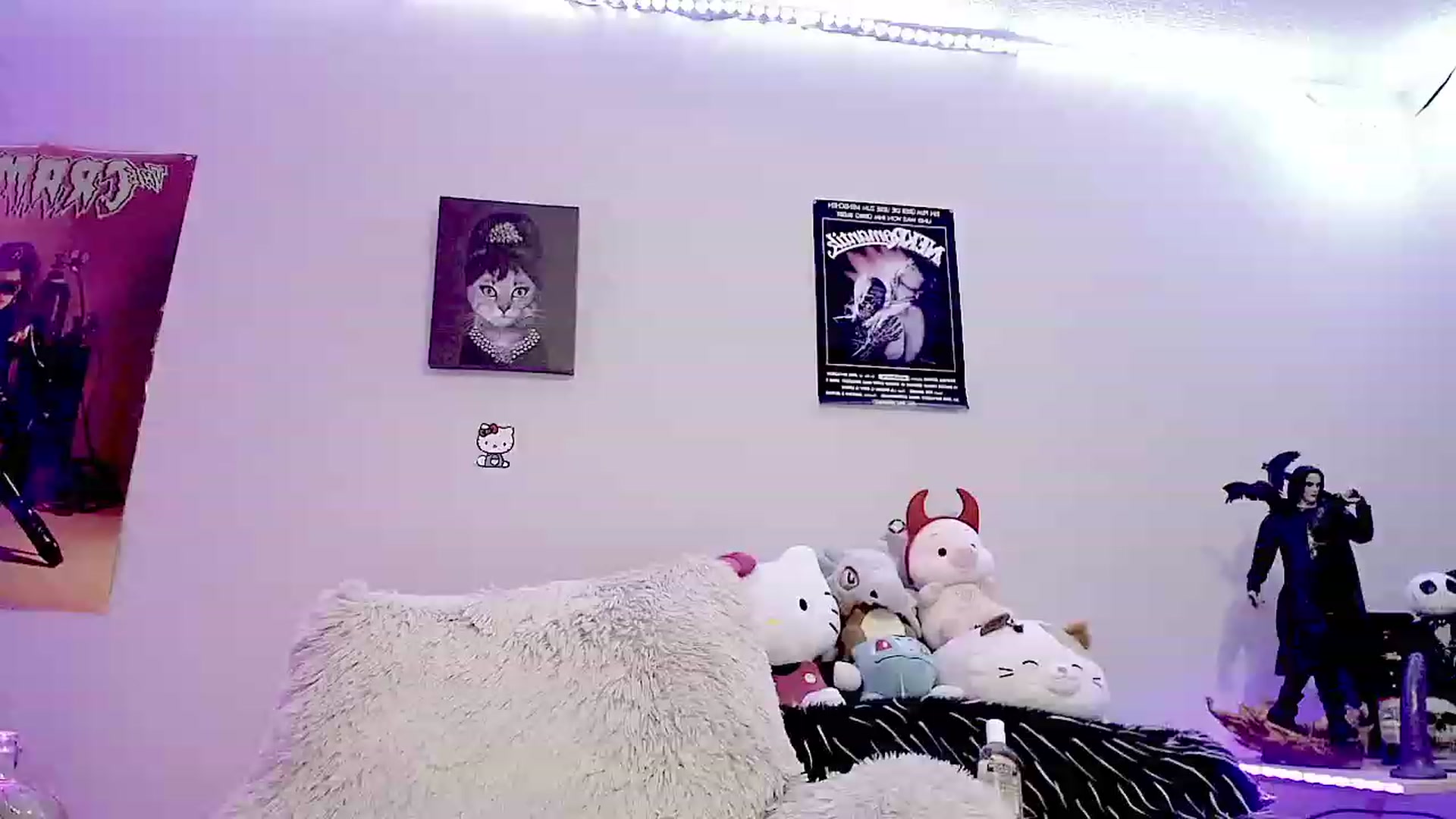 Gallery image thumbnail from Lysergia_'s myfreecams stream on, 12/03/2023, 09:49 image 3 of 20