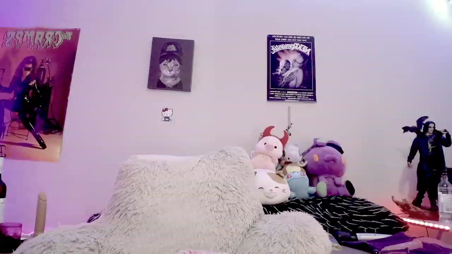 Gallery image thumbnail from Lysergia_'s myfreecams stream on, 01/11/2024, 14:15 image 17 of 20