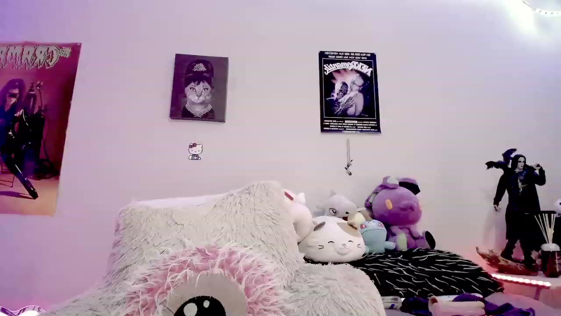 Gallery image thumbnail from Lysergia_'s myfreecams stream on, 01/14/2024, 14:08 image 17 of 20