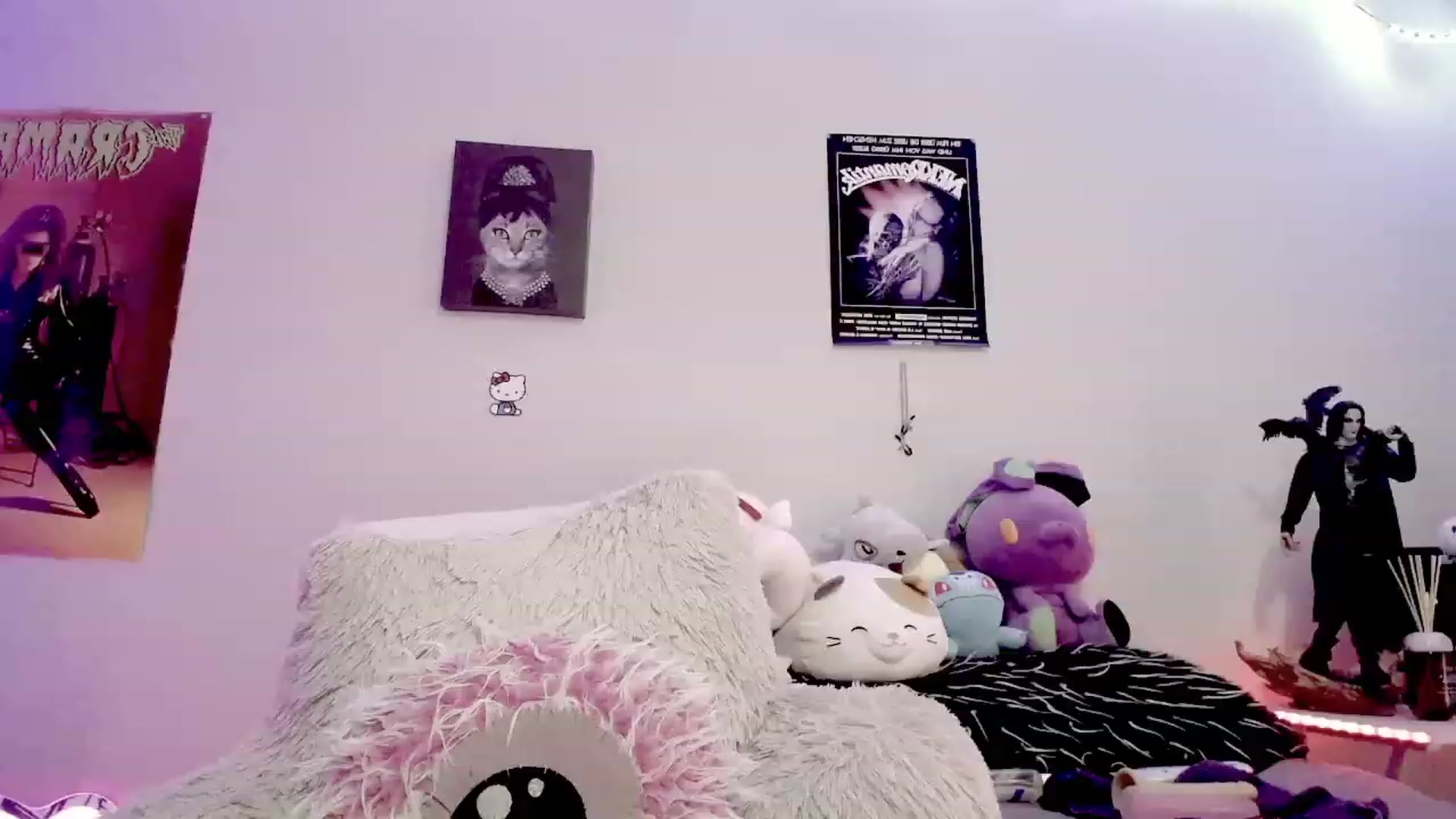Gallery image thumbnail from Lysergia_'s myfreecams stream on, 01/14/2024, 14:08 image 18 of 20