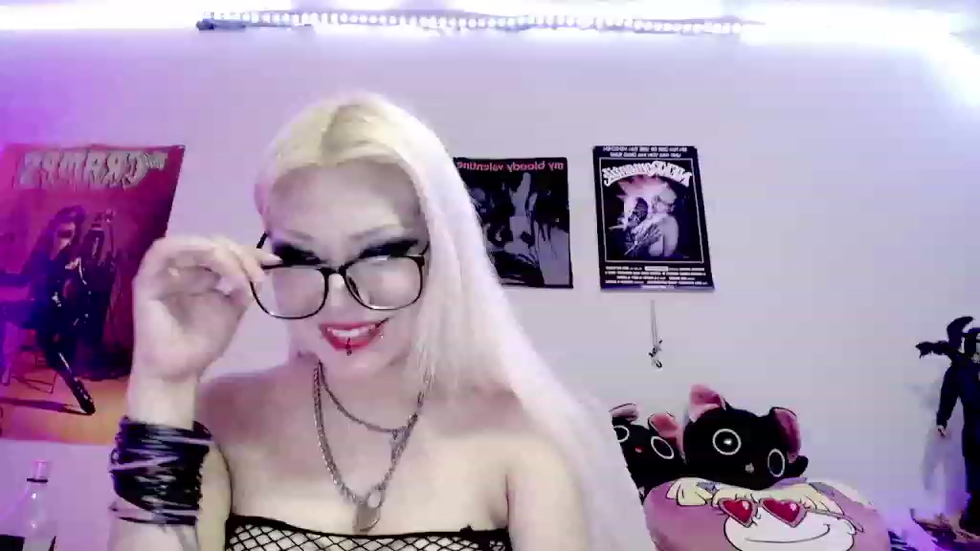 Gallery image thumbnail from Lysergia_'s myfreecams stream on, 02/10/2024, 10:24 image 13 of 20